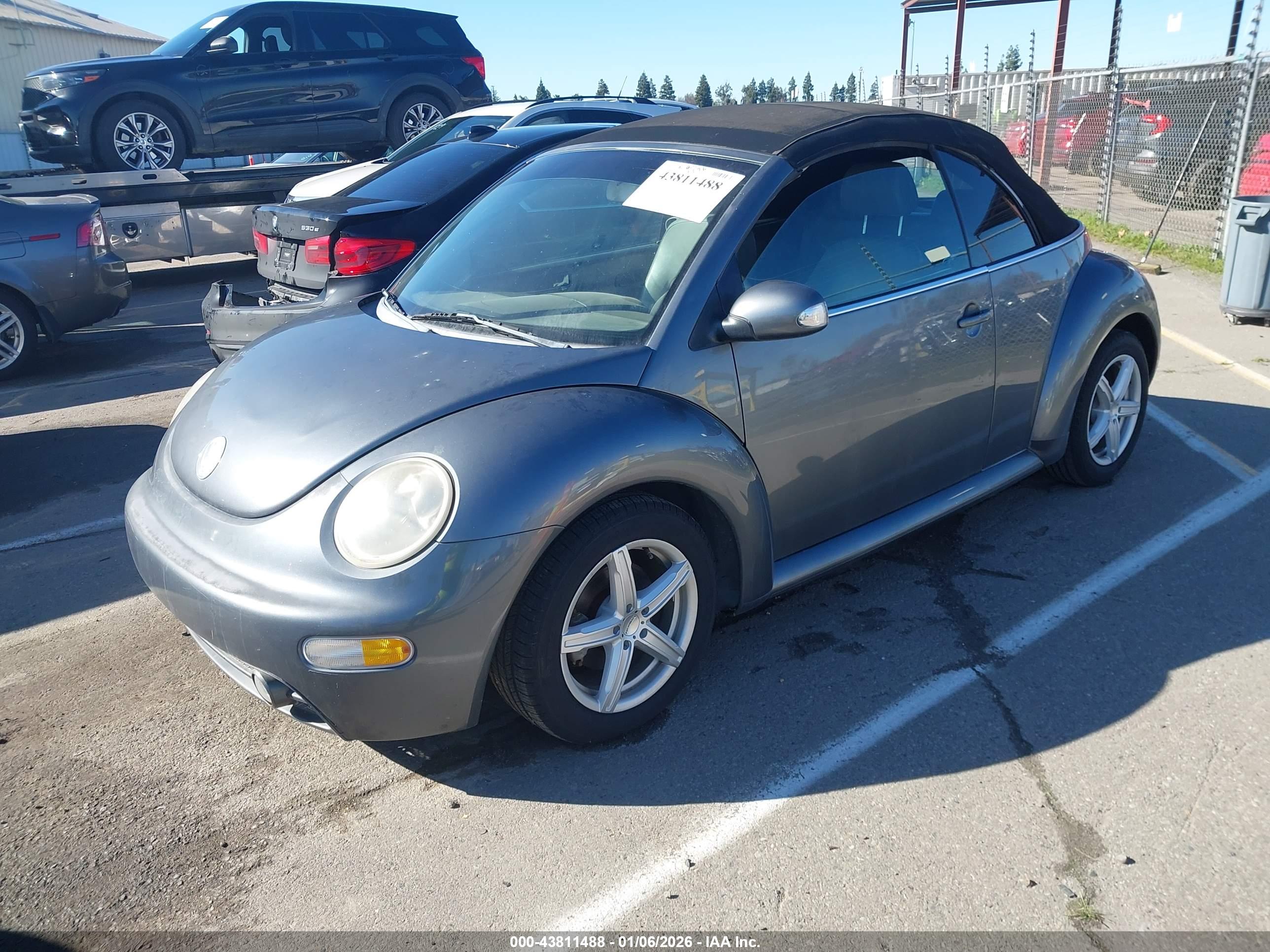 VOLKSWAGEN NEW image 2