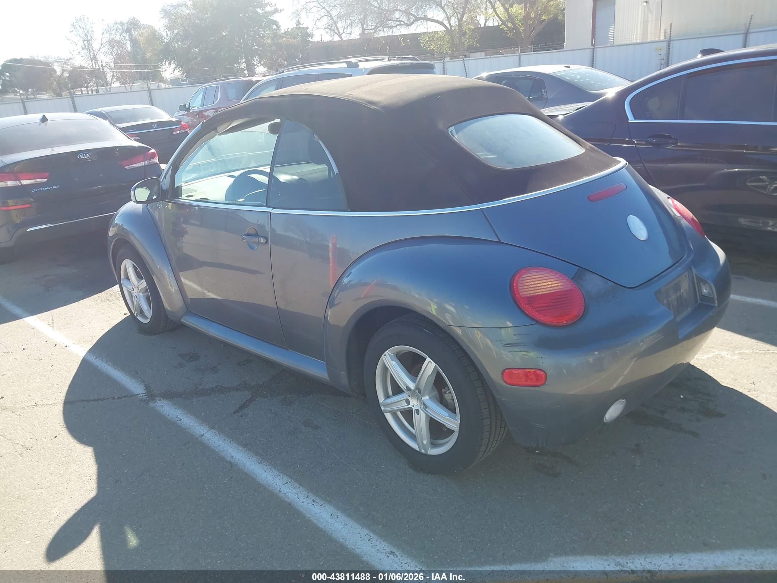 VOLKSWAGEN NEW image 3