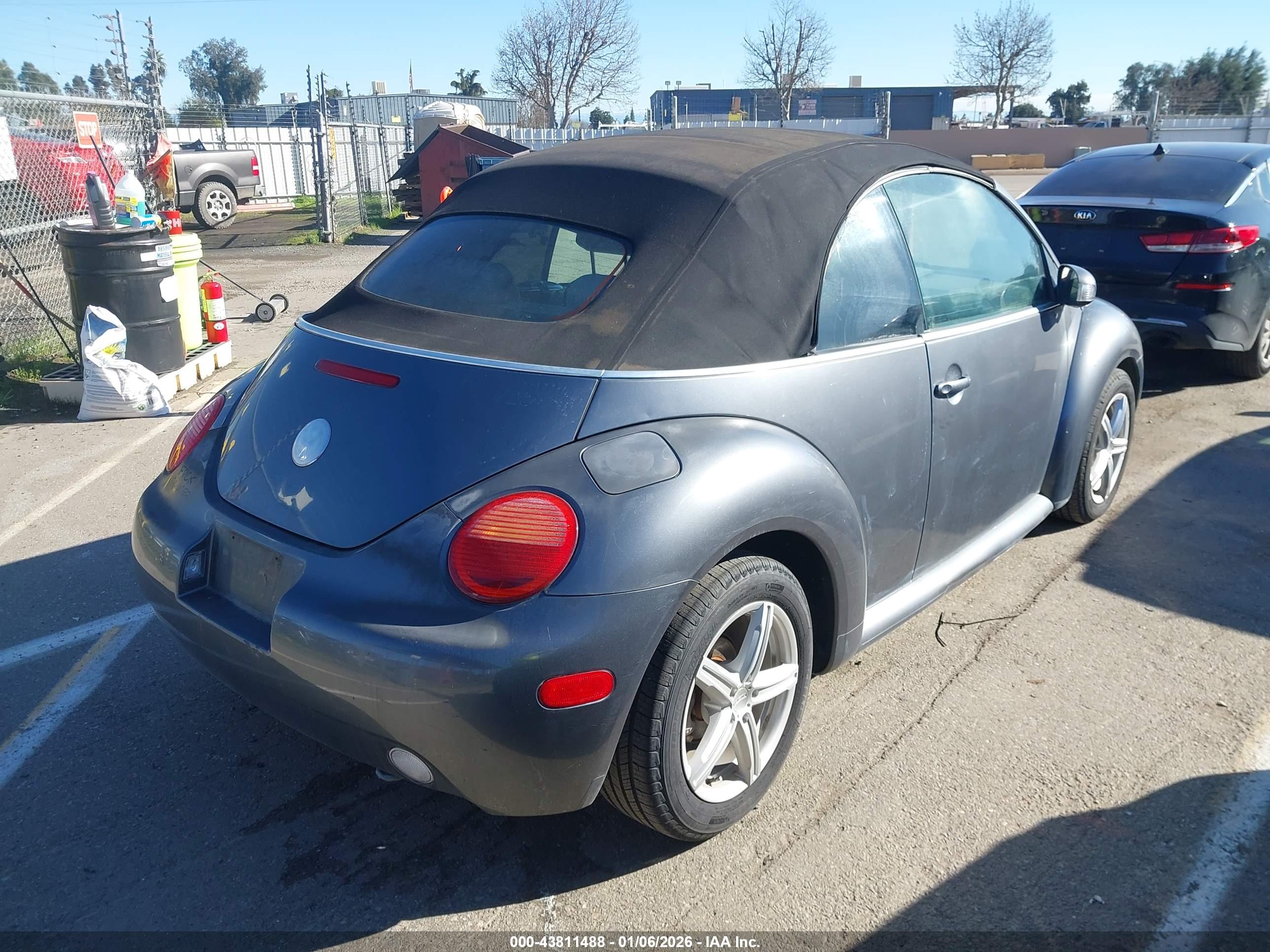 VOLKSWAGEN NEW image 4