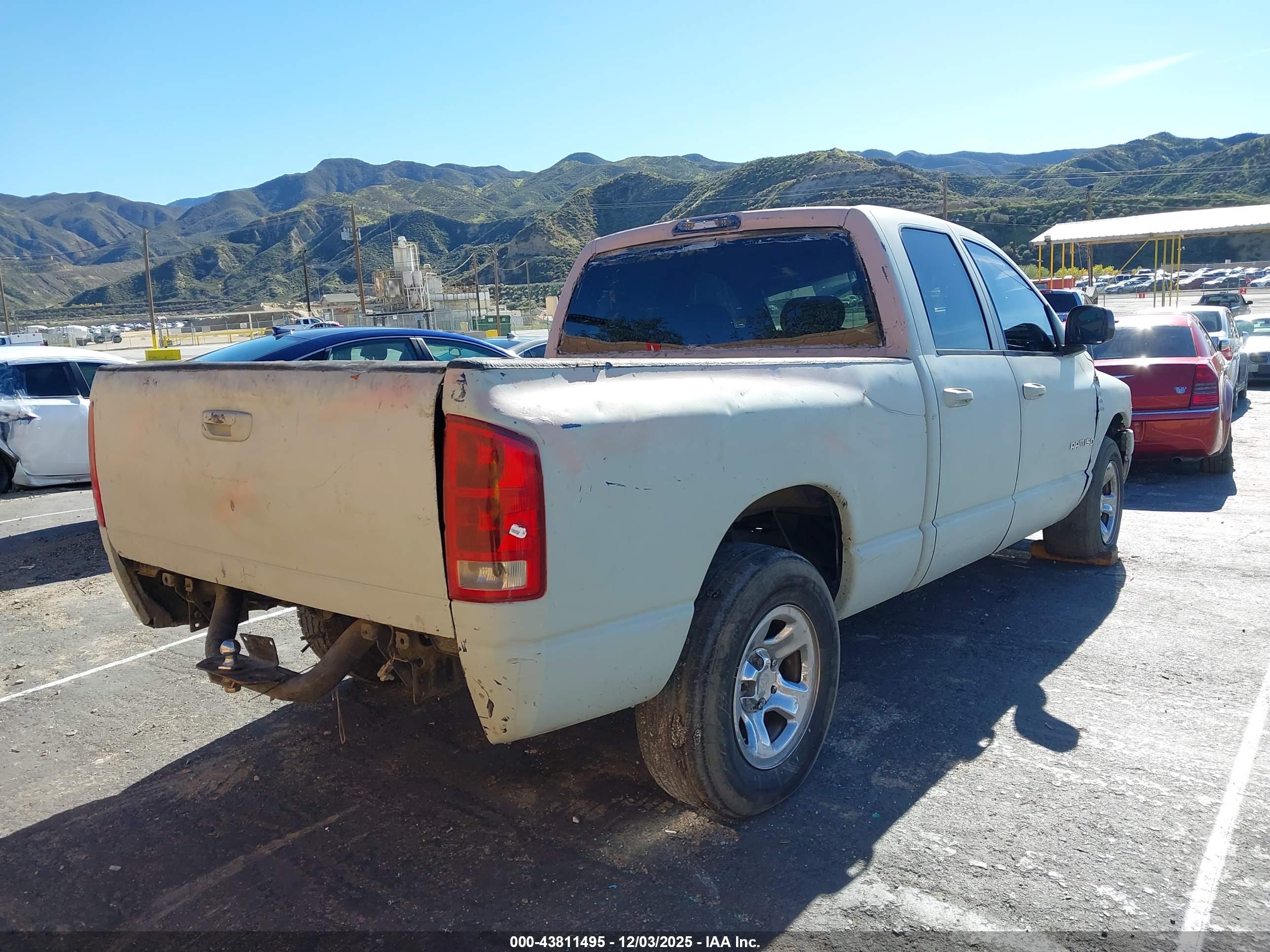 DODGE RAM image 4