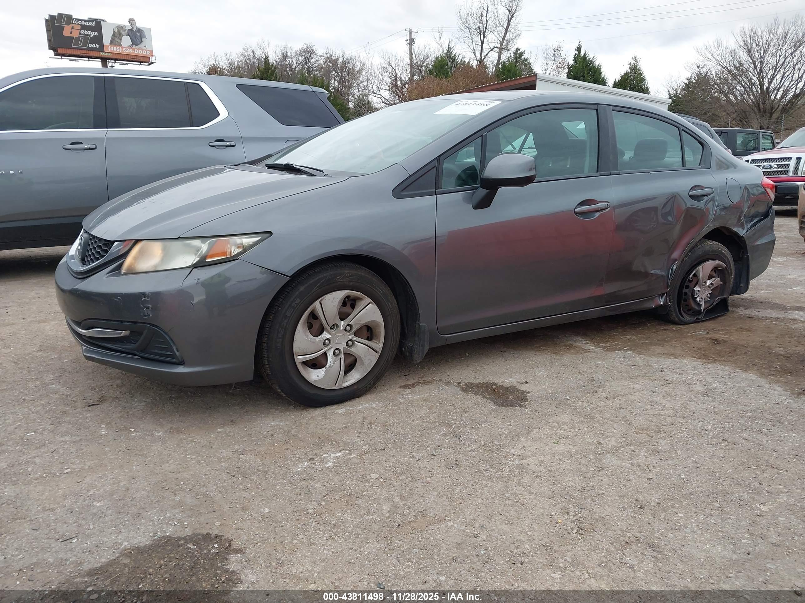 HONDA CIVIC image 2