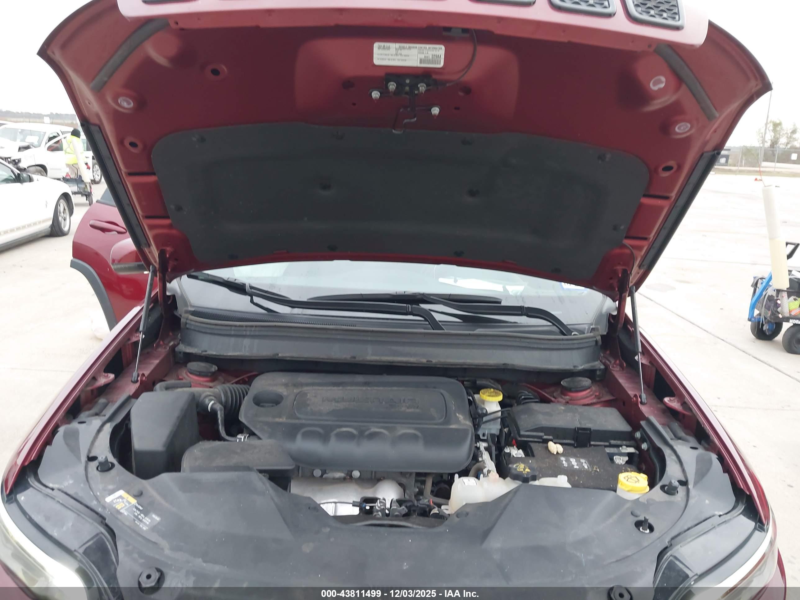 JEEP CHEROKEE image 10