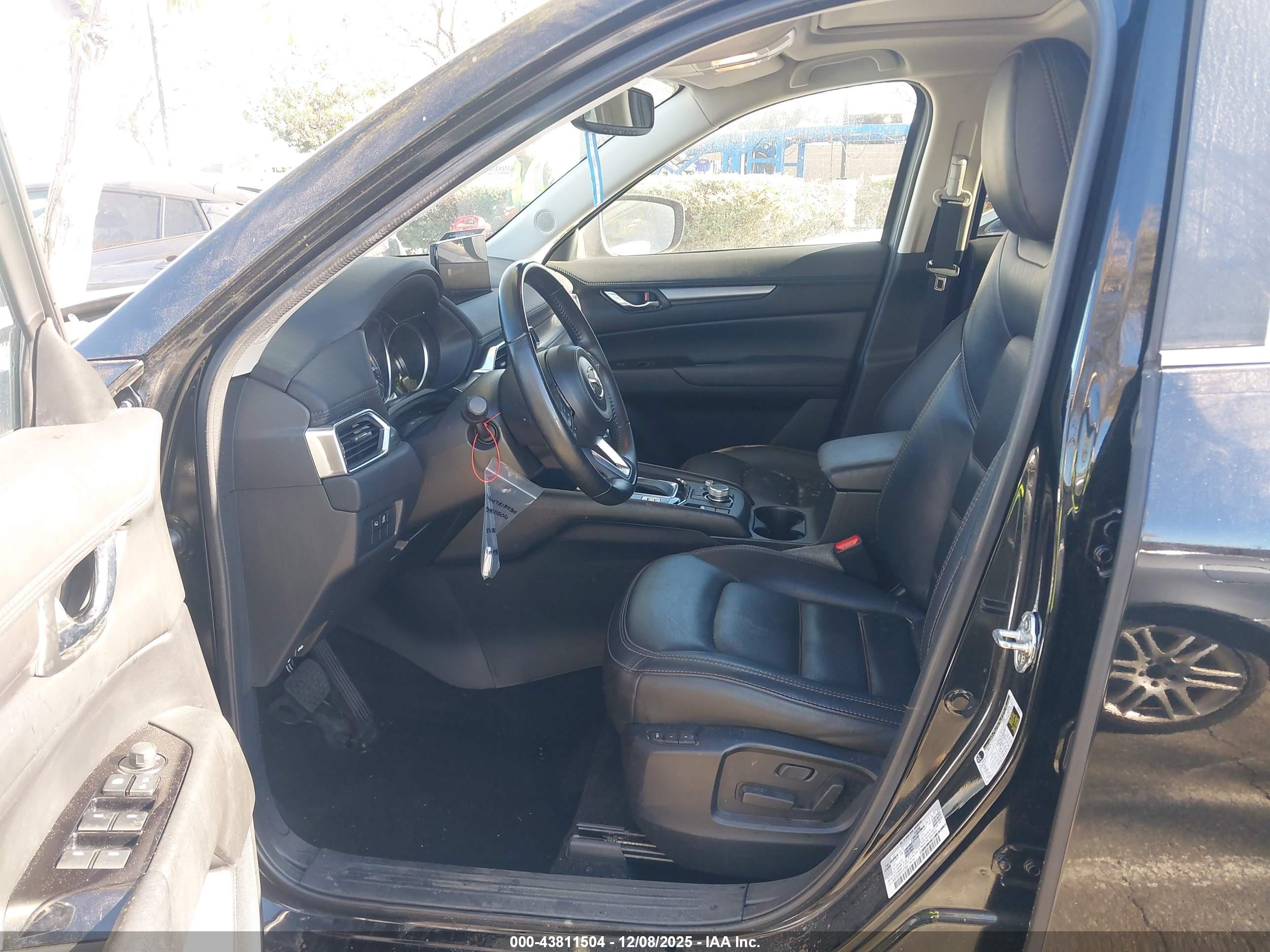 MAZDA CX-5 image 5