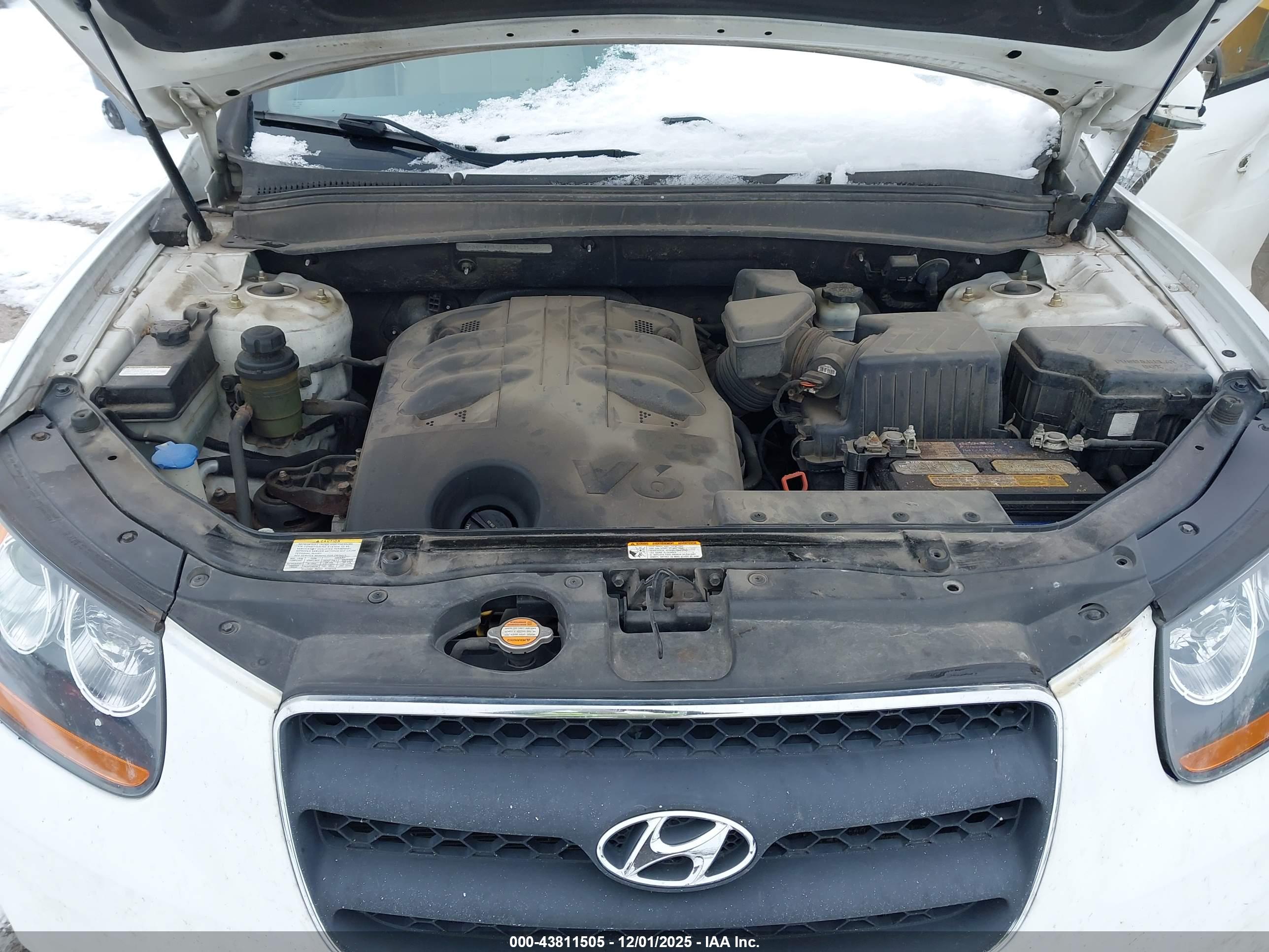 HYUNDAI SANTA image 10