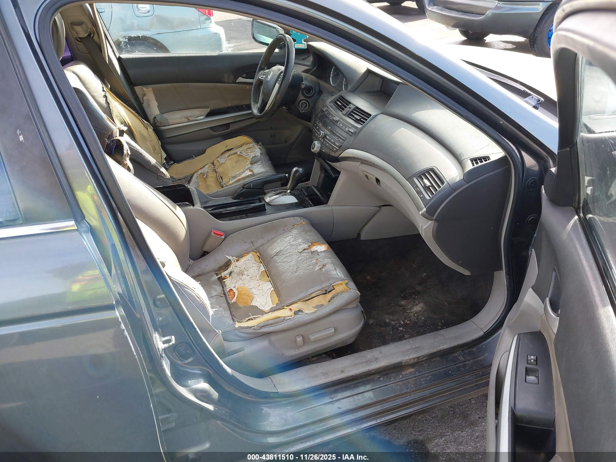 HONDA ACCORD image 5