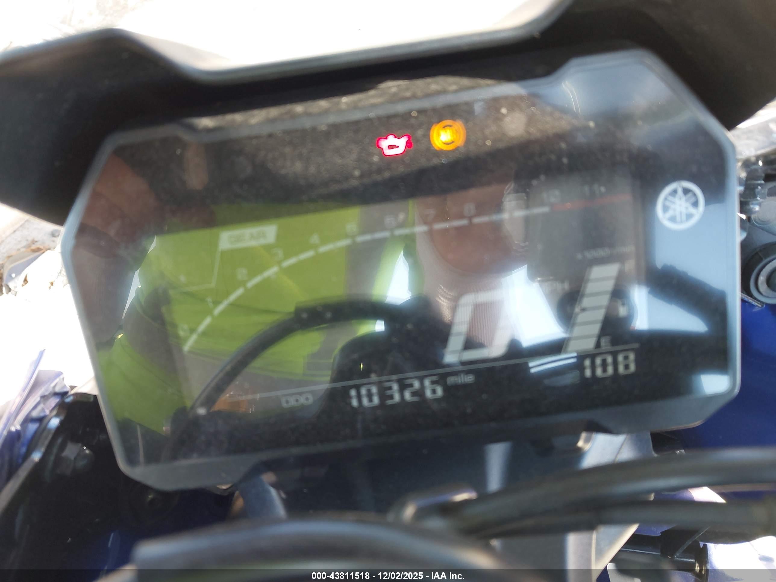YAMAHA YZFR7 image 7