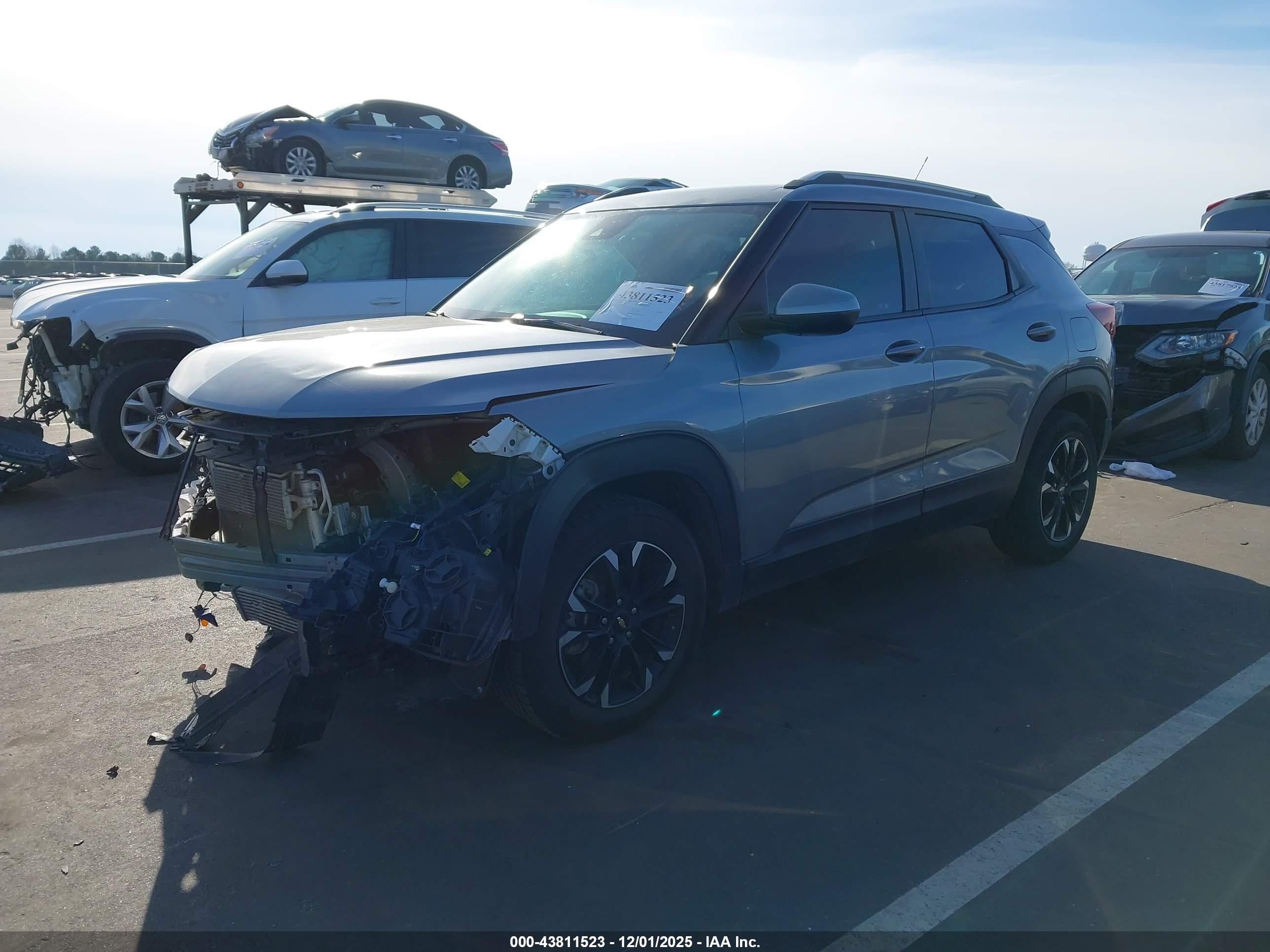 CHEVROLET TRAILBLAZER image 2