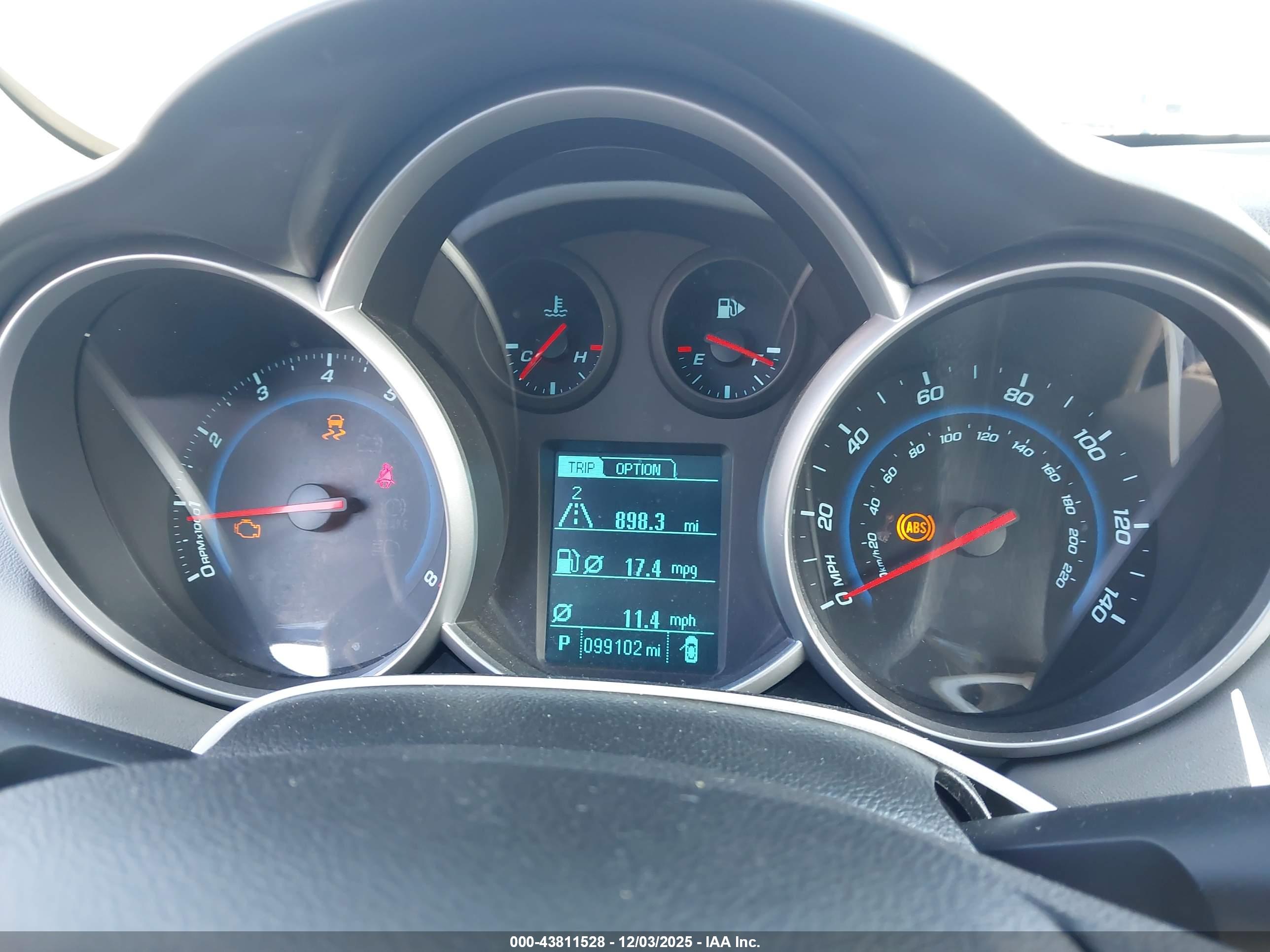 CHEVROLET CRUZE image 7