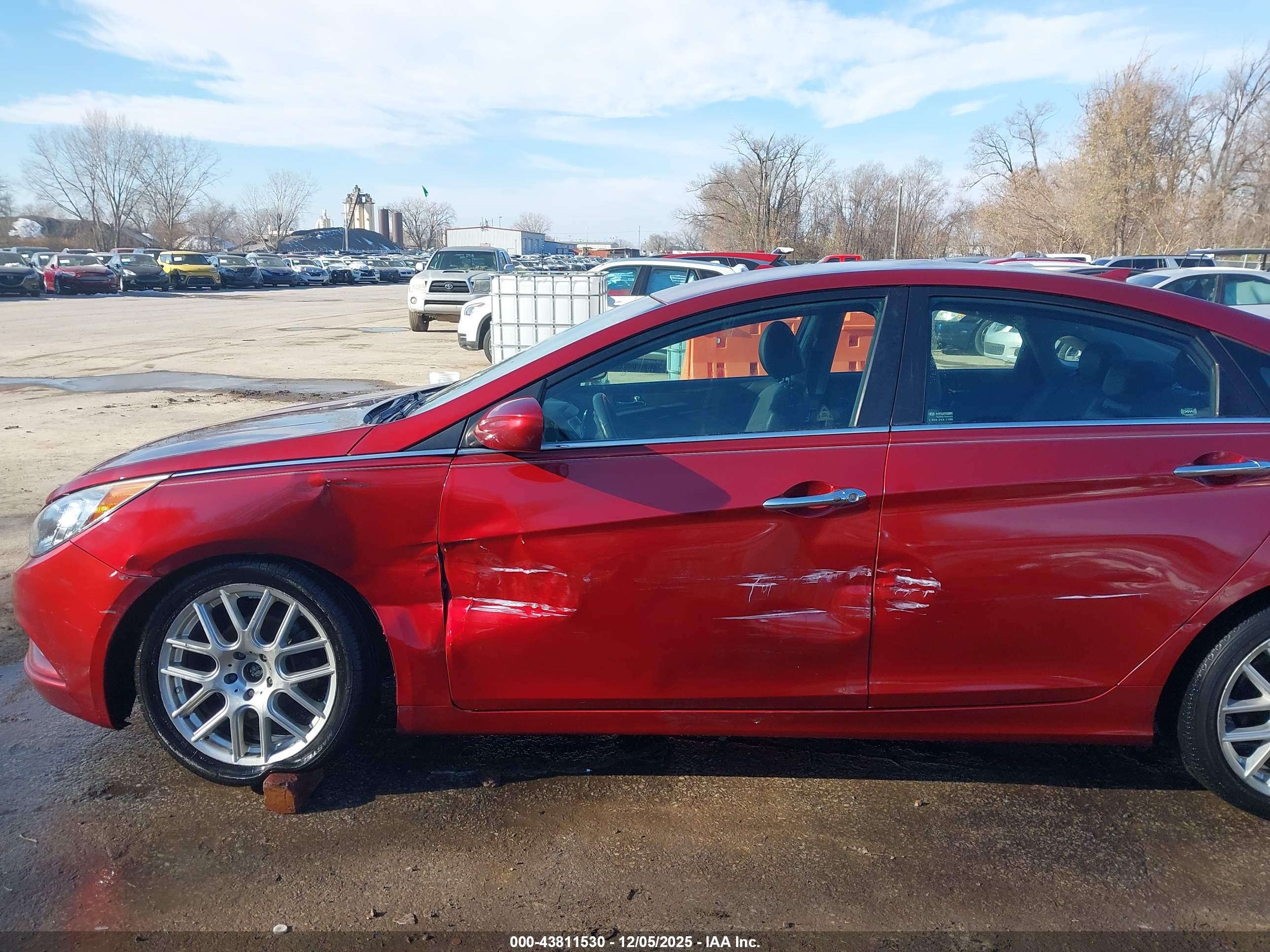 HYUNDAI SONATA image 6