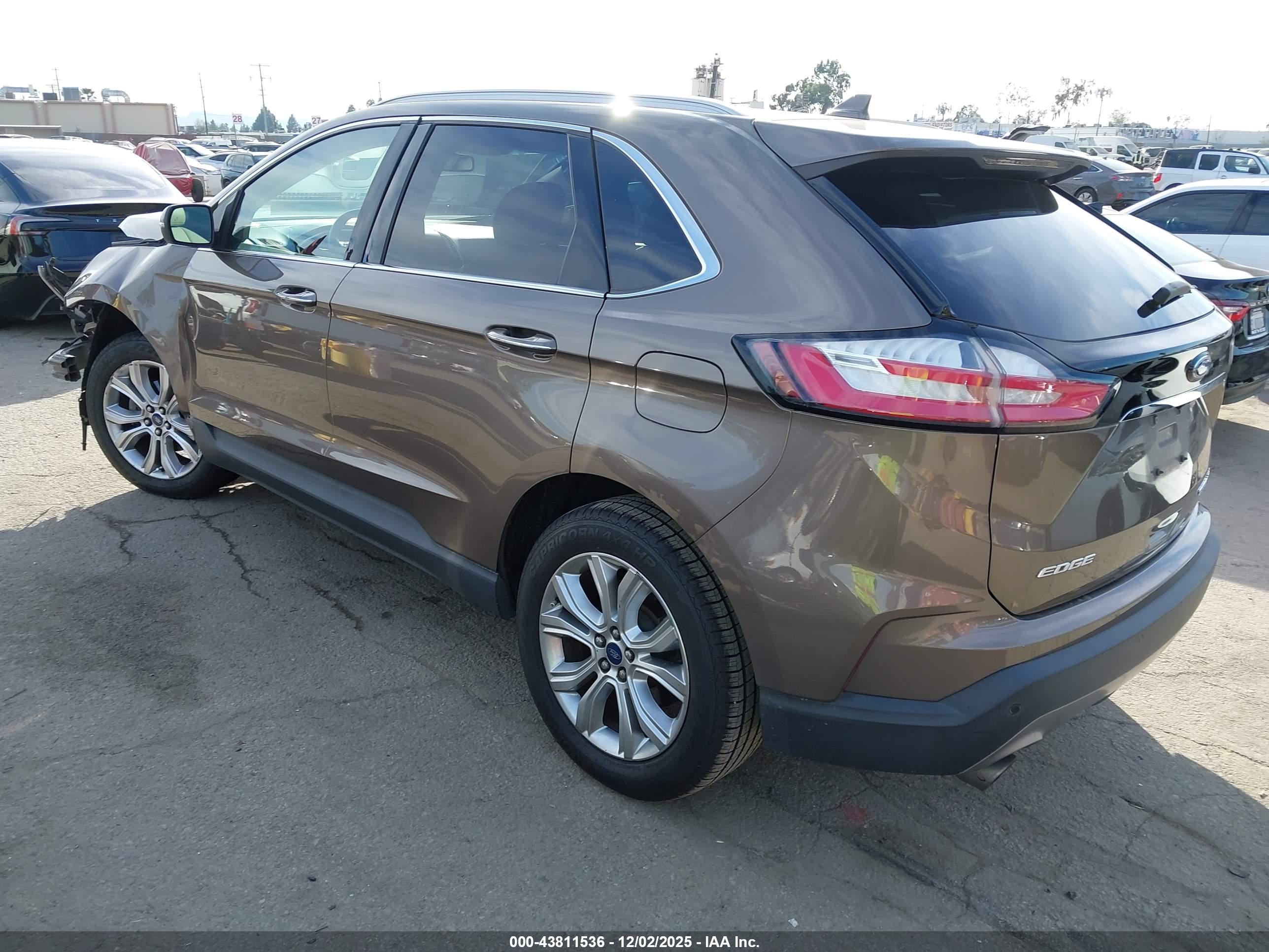 FORD EDGE image 3