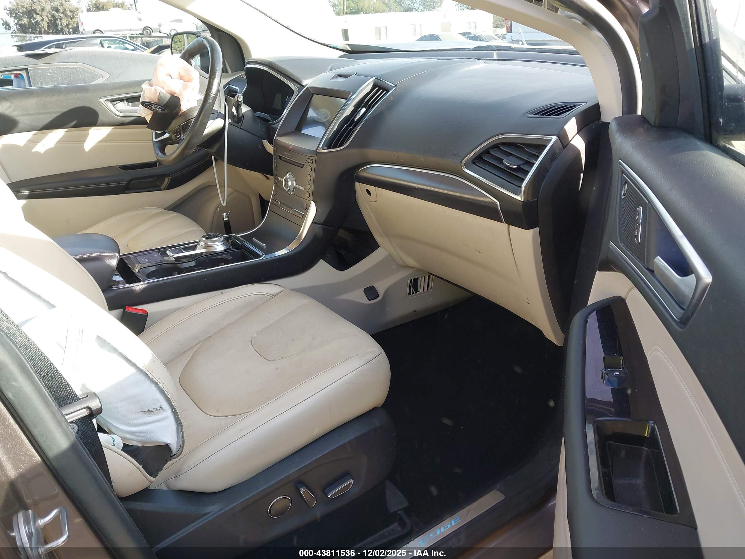 FORD EDGE image 5