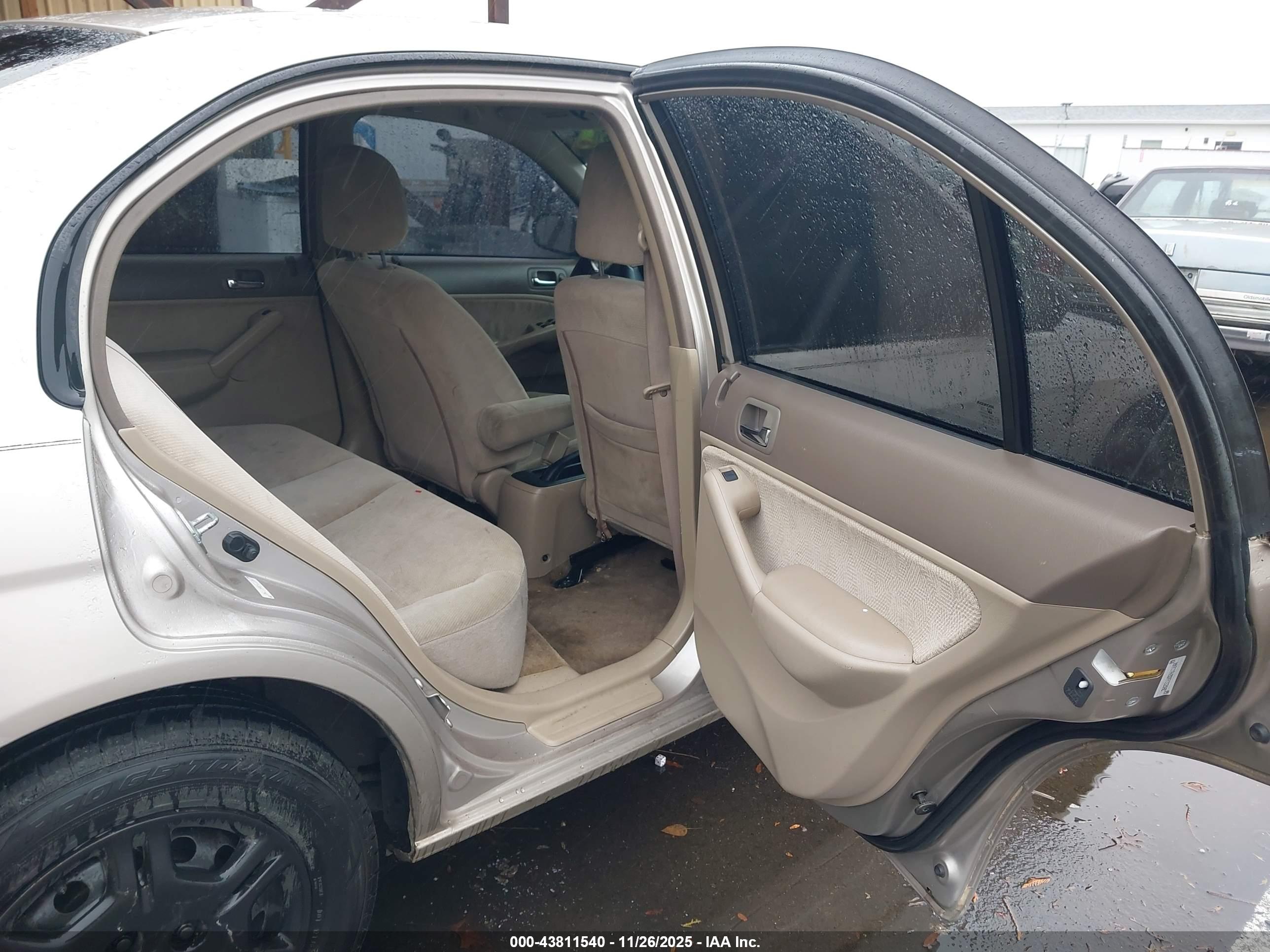 HONDA CIVIC image 8