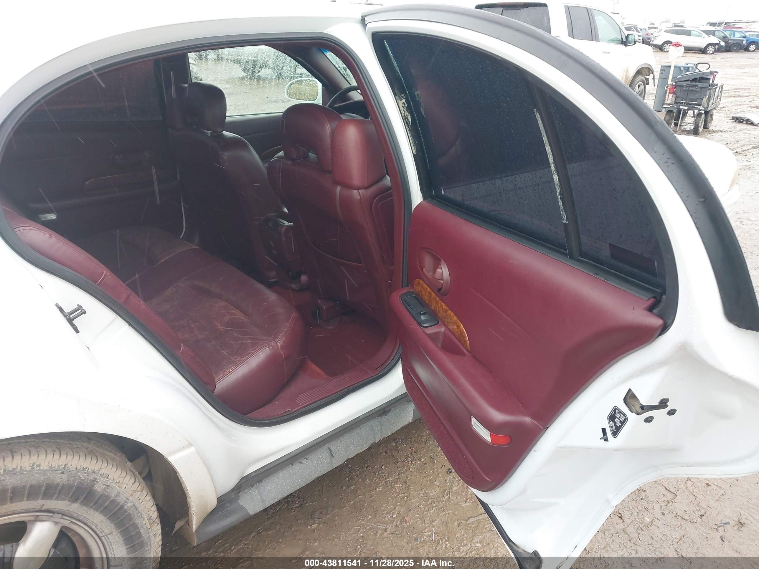 BUICK LESABRE image 8