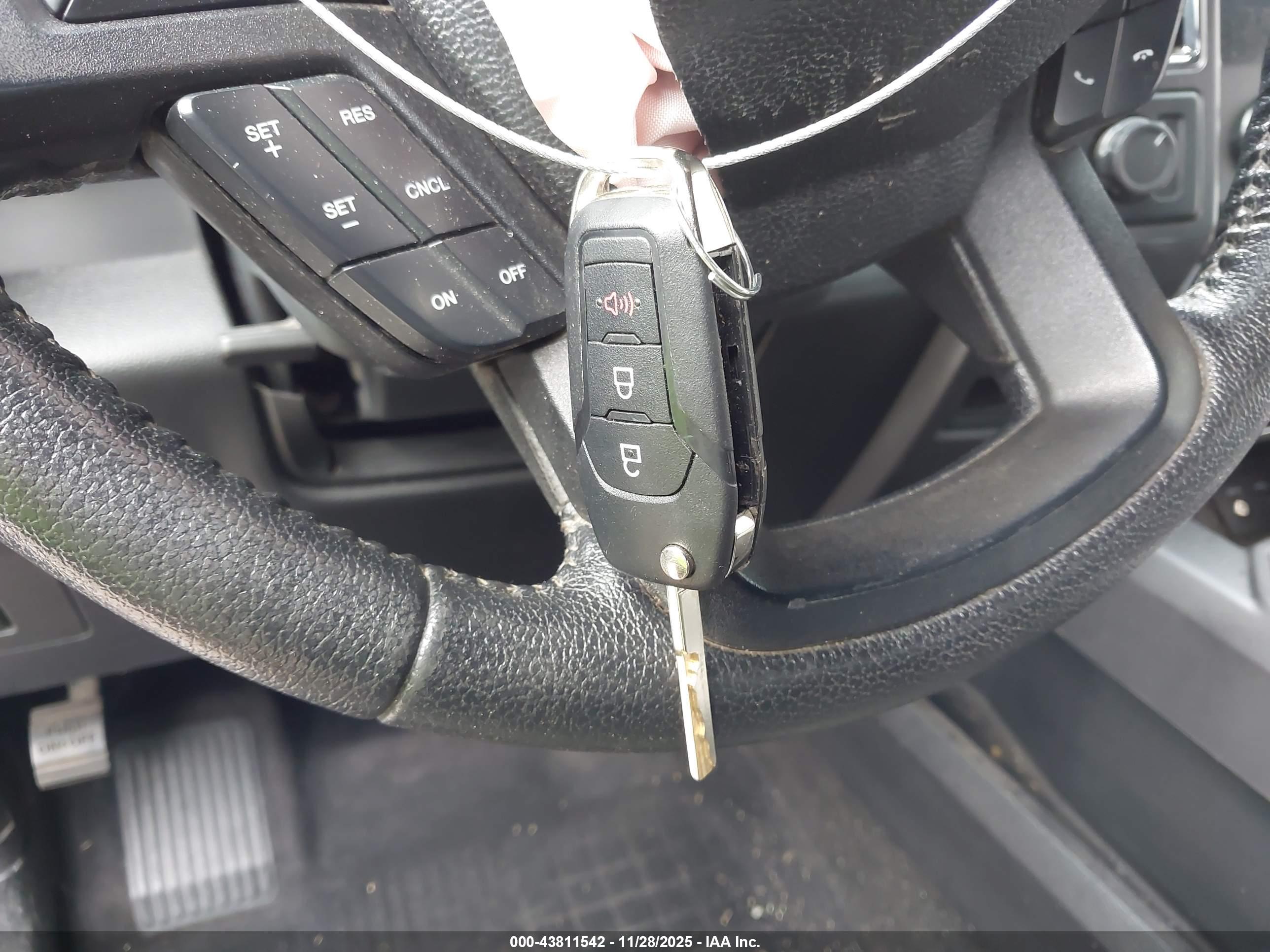 FORD F-150 image 11