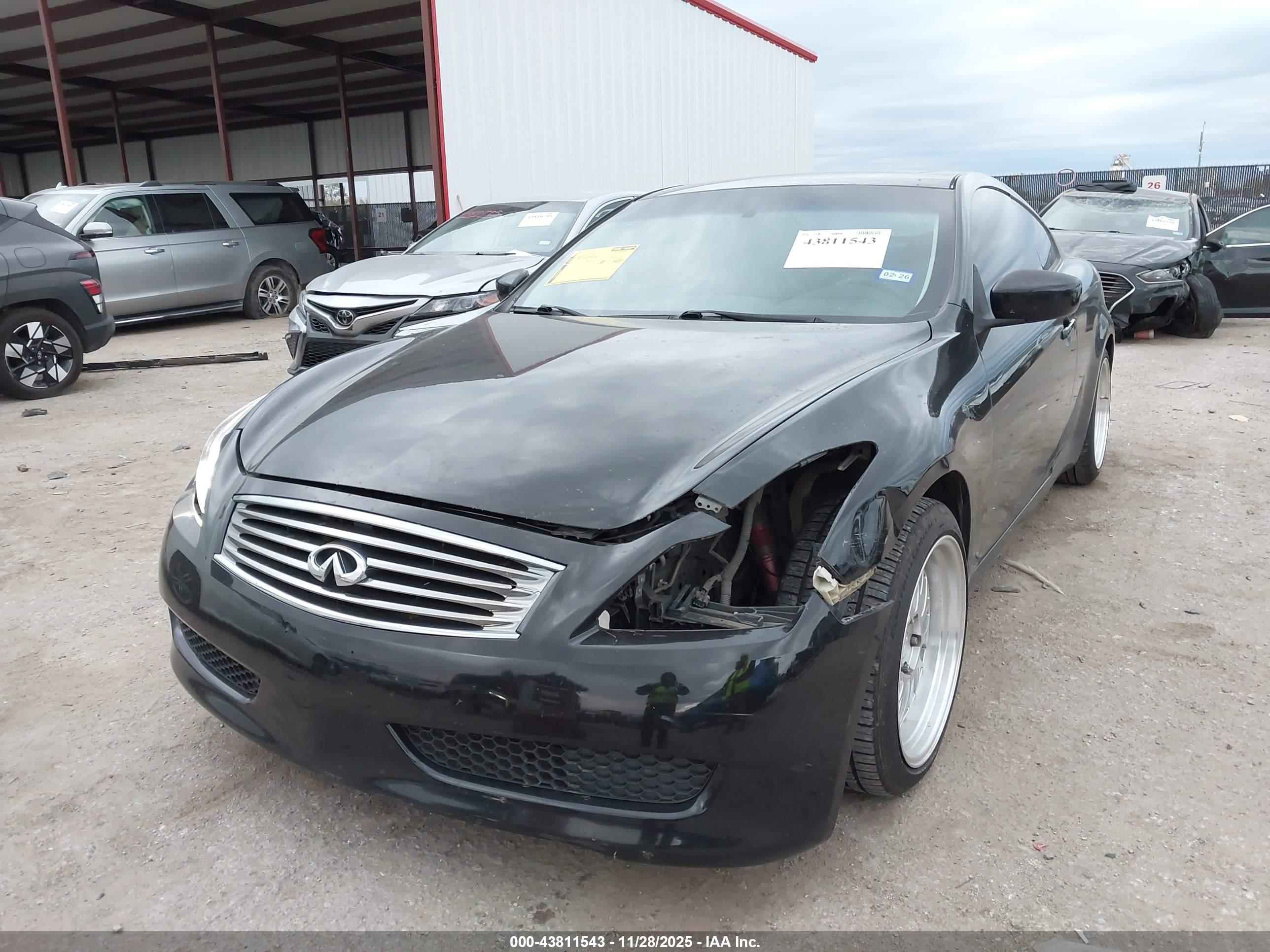 INFINITI G37X image 2