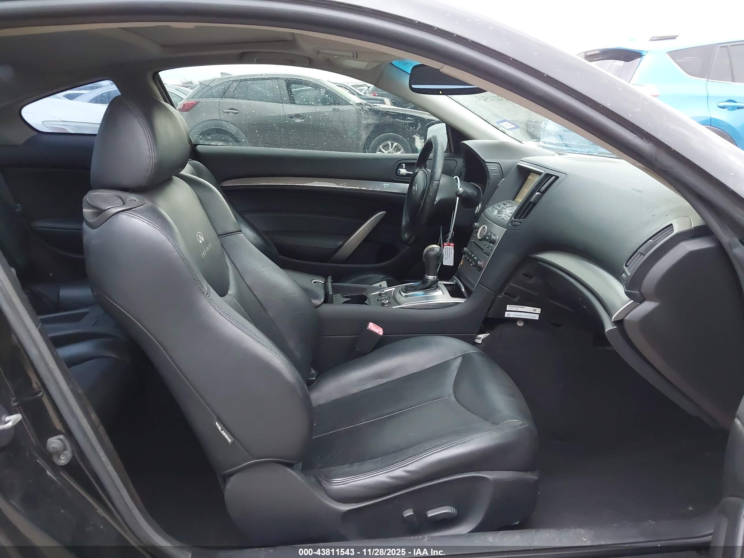 INFINITI G37X image 5