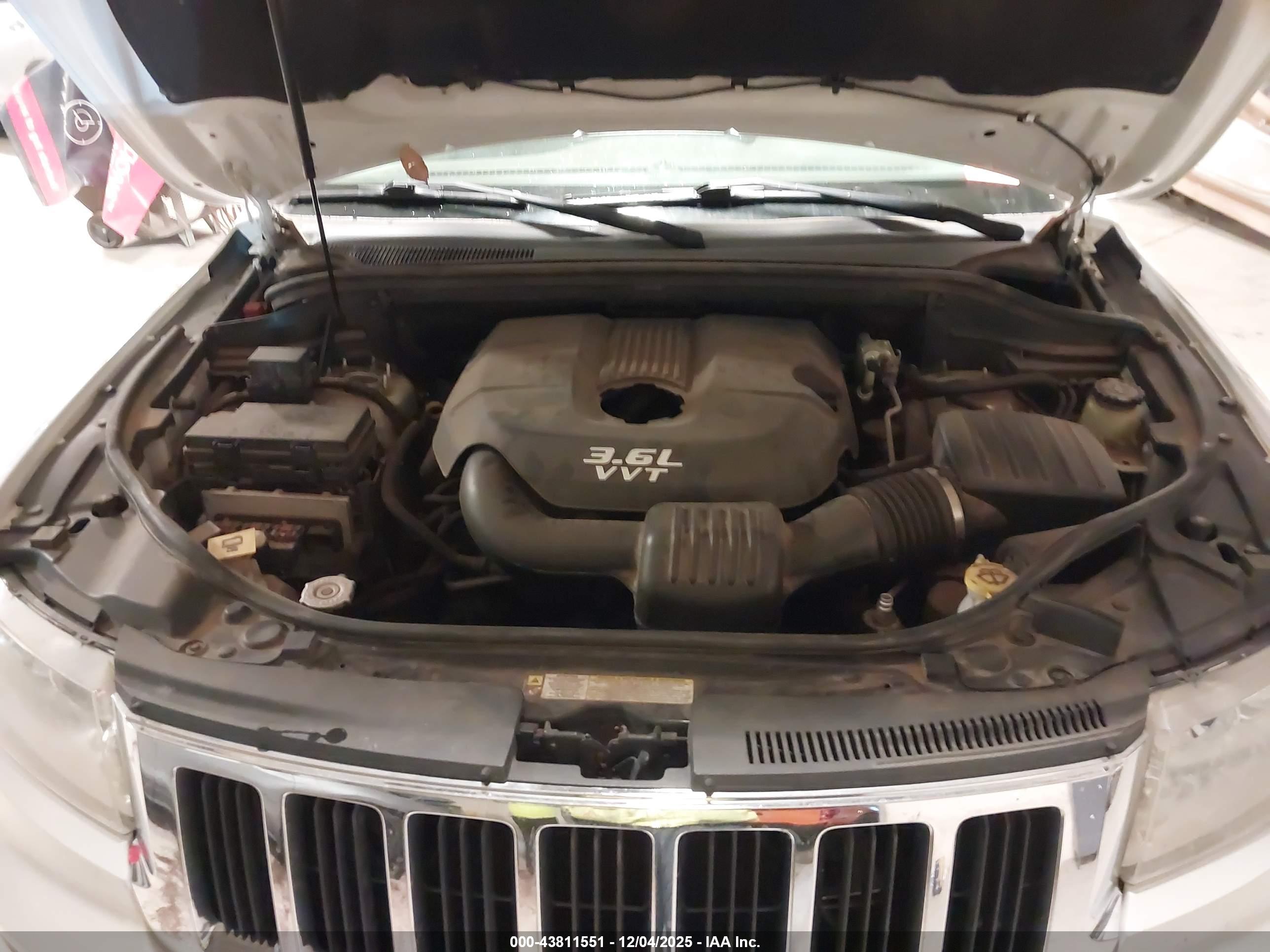 JEEP GRAND image 10