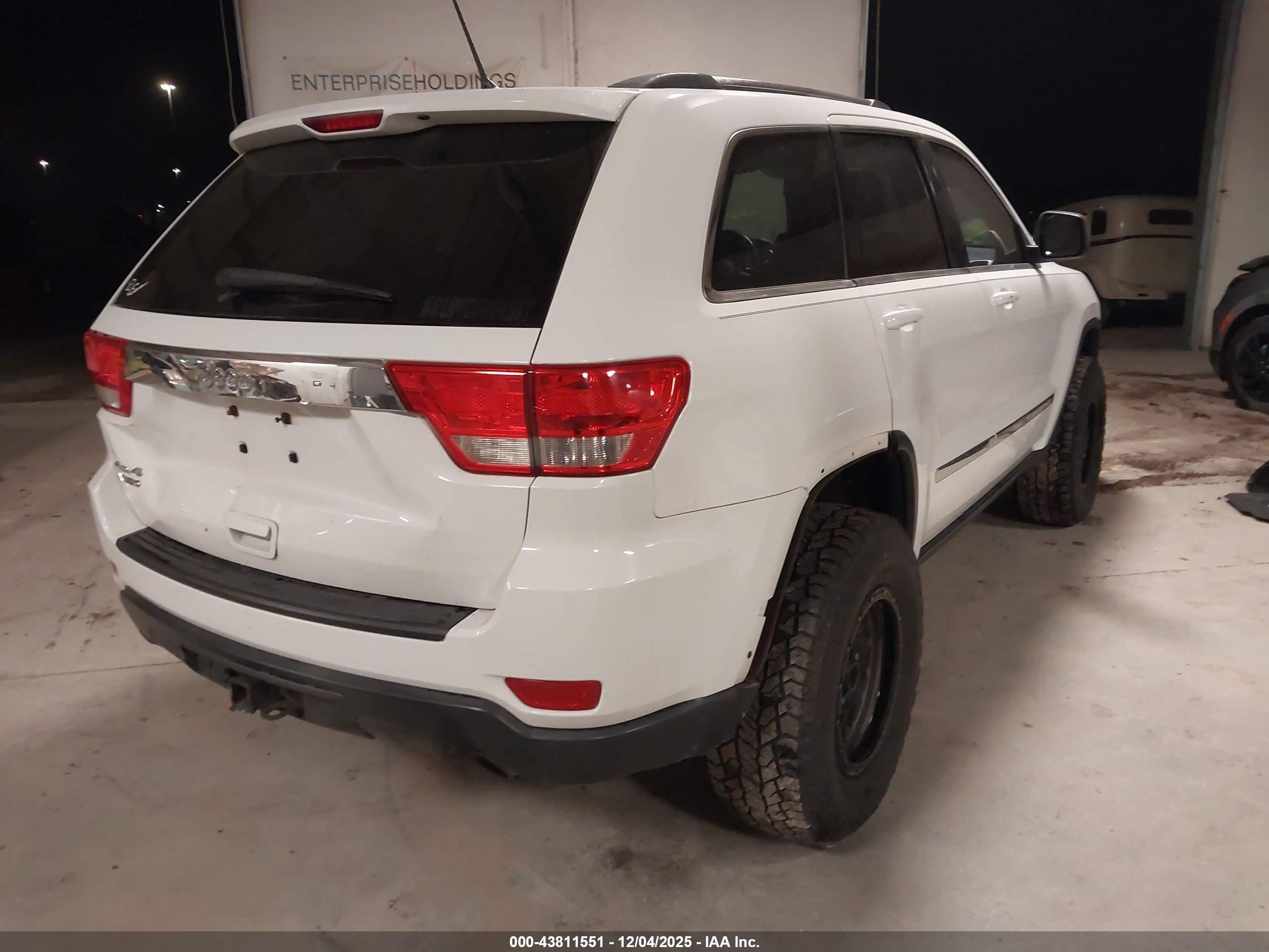 JEEP GRAND image 4