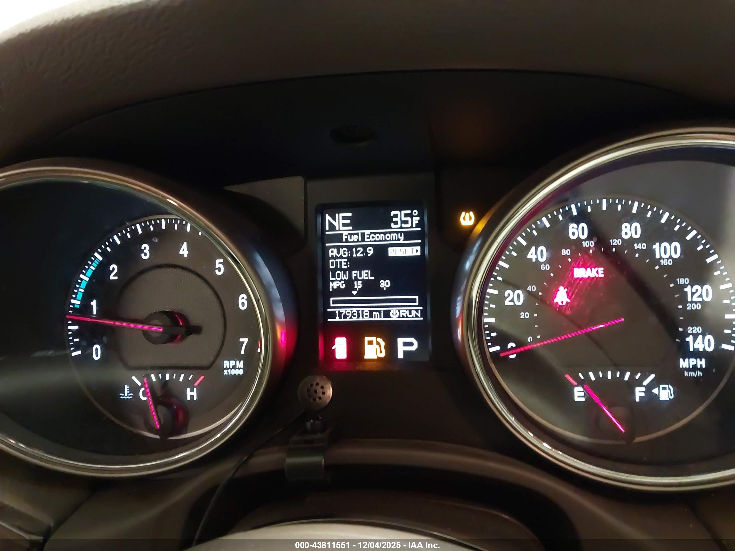 JEEP GRAND image 7