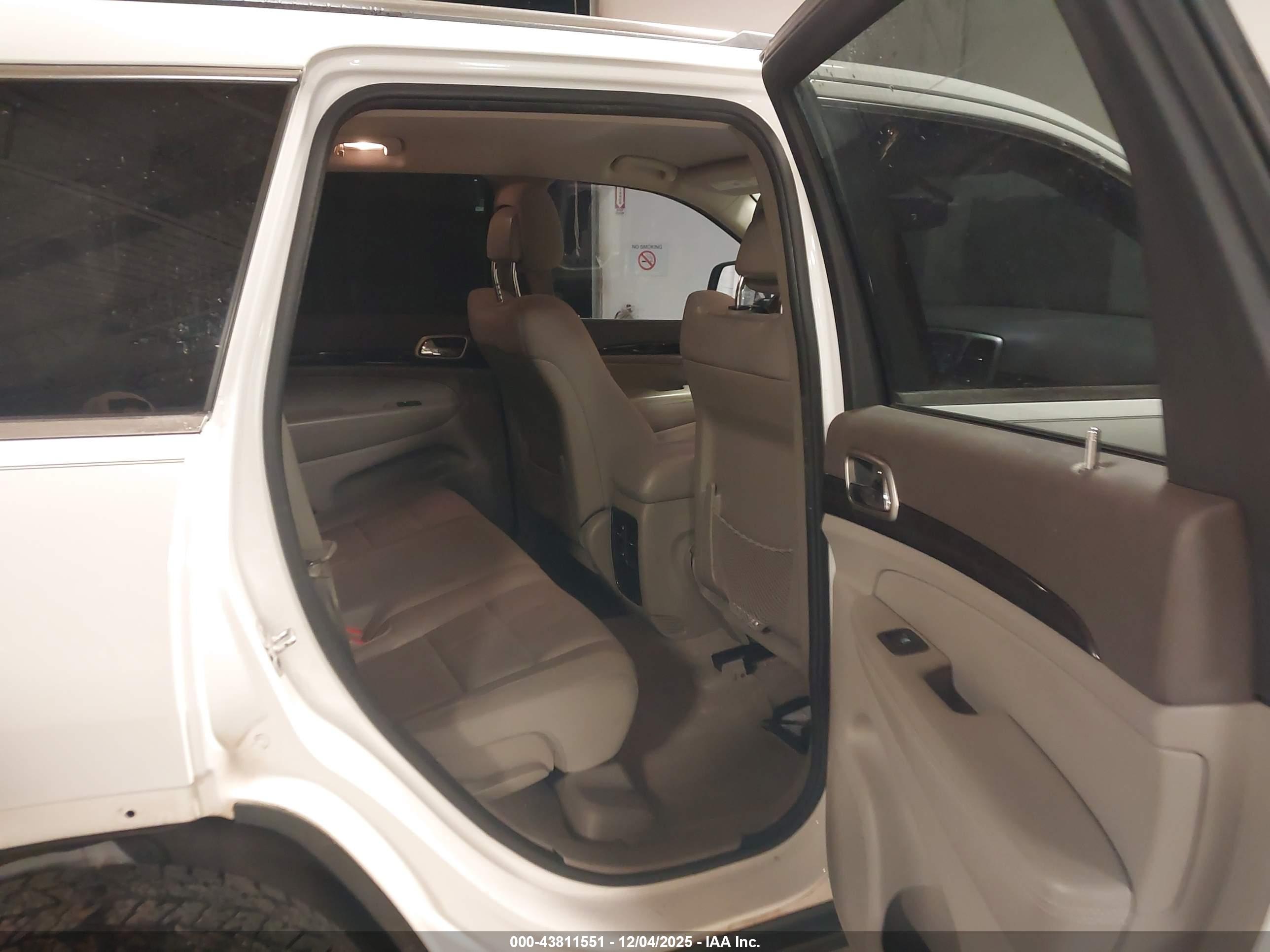 JEEP GRAND image 8