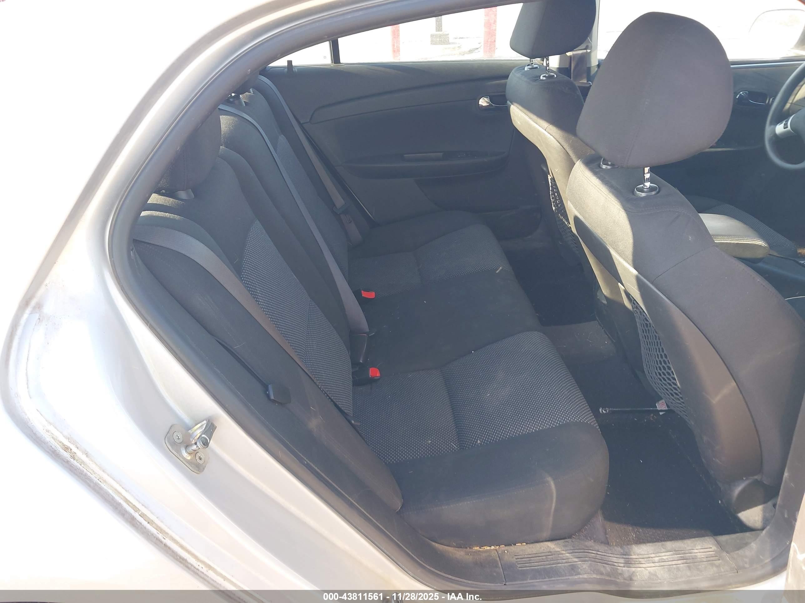 CHEVROLET MALIBU image 8