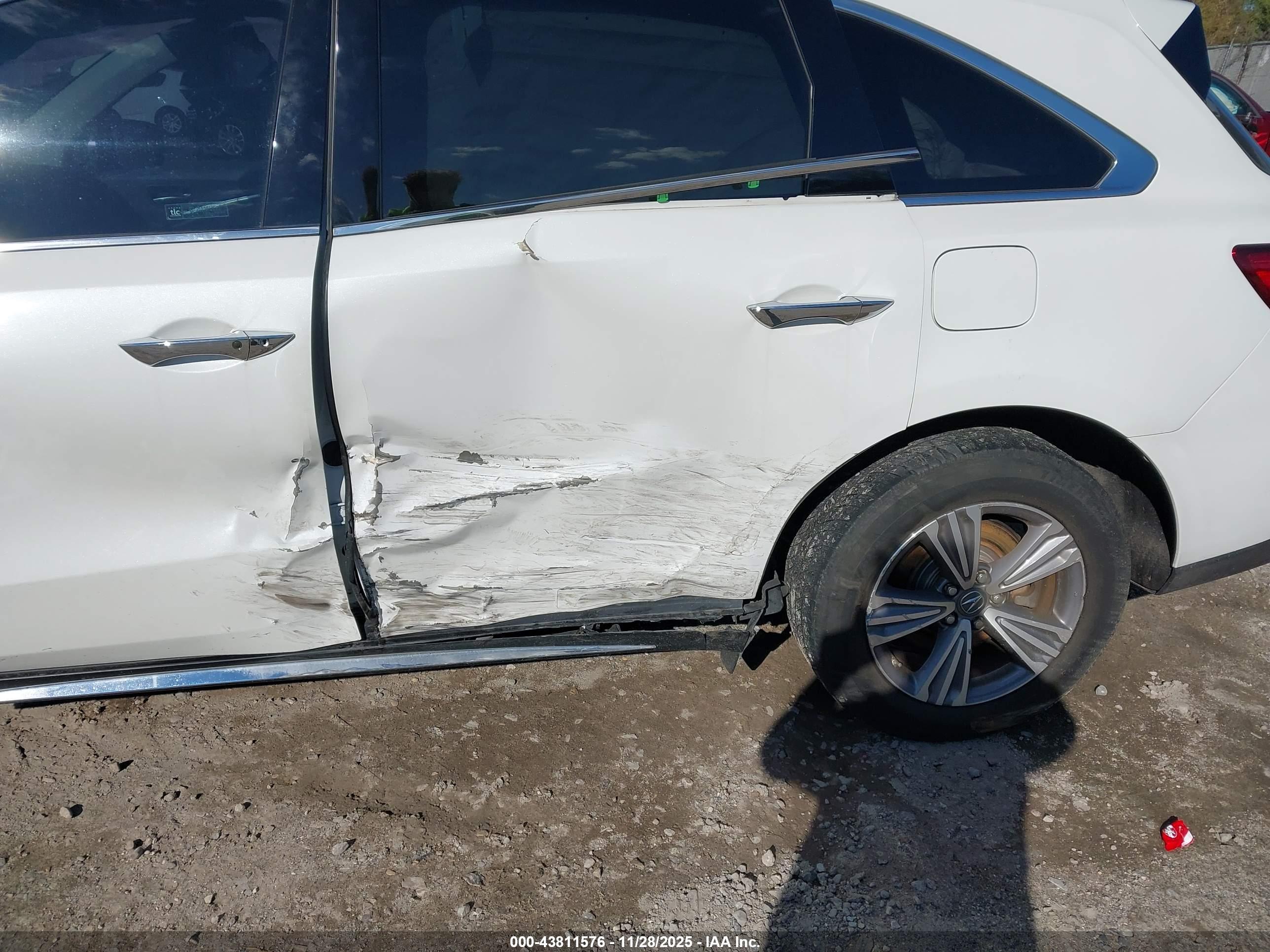 ACURA MDX image 6