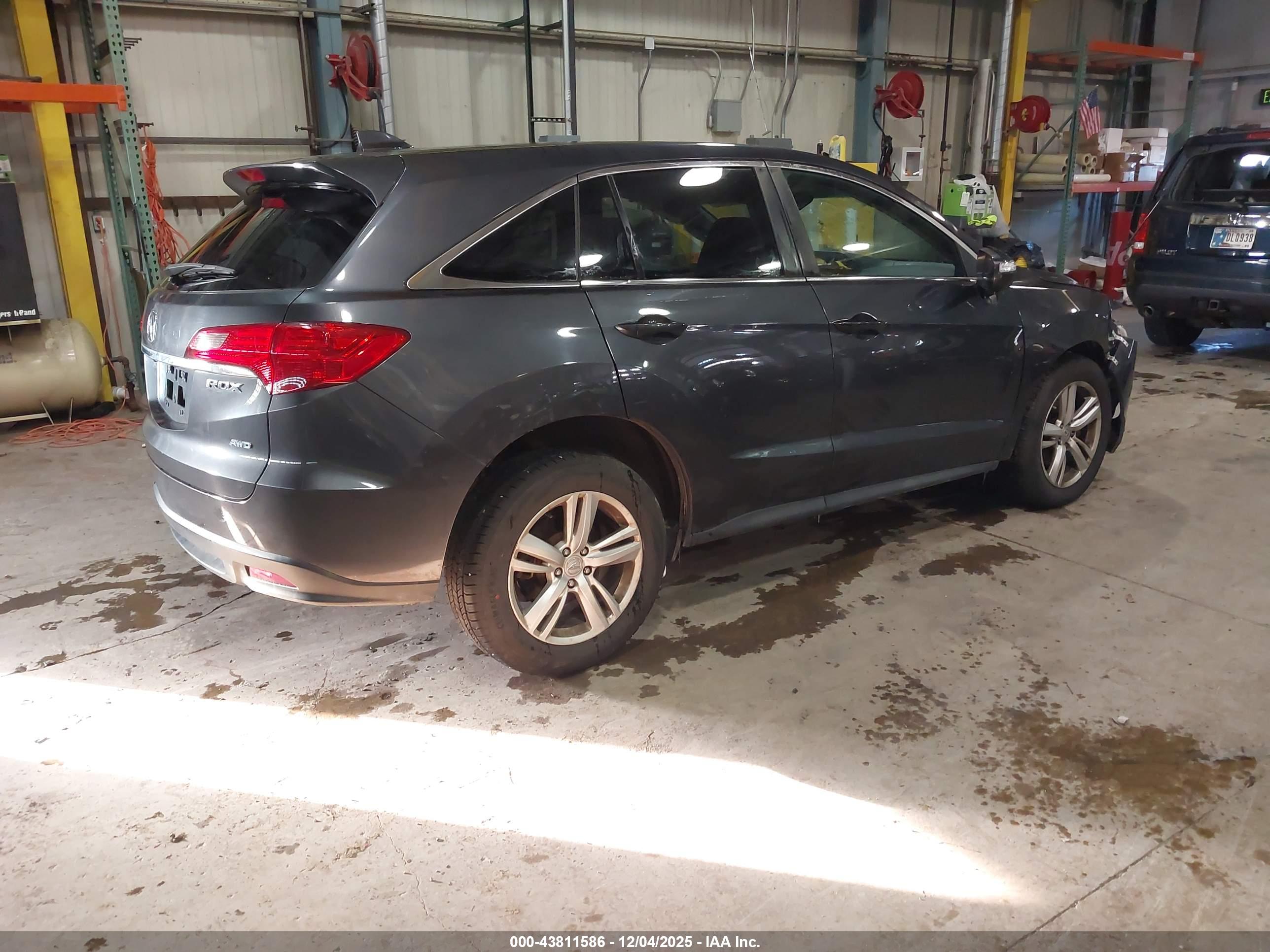 ACURA RDX image 4