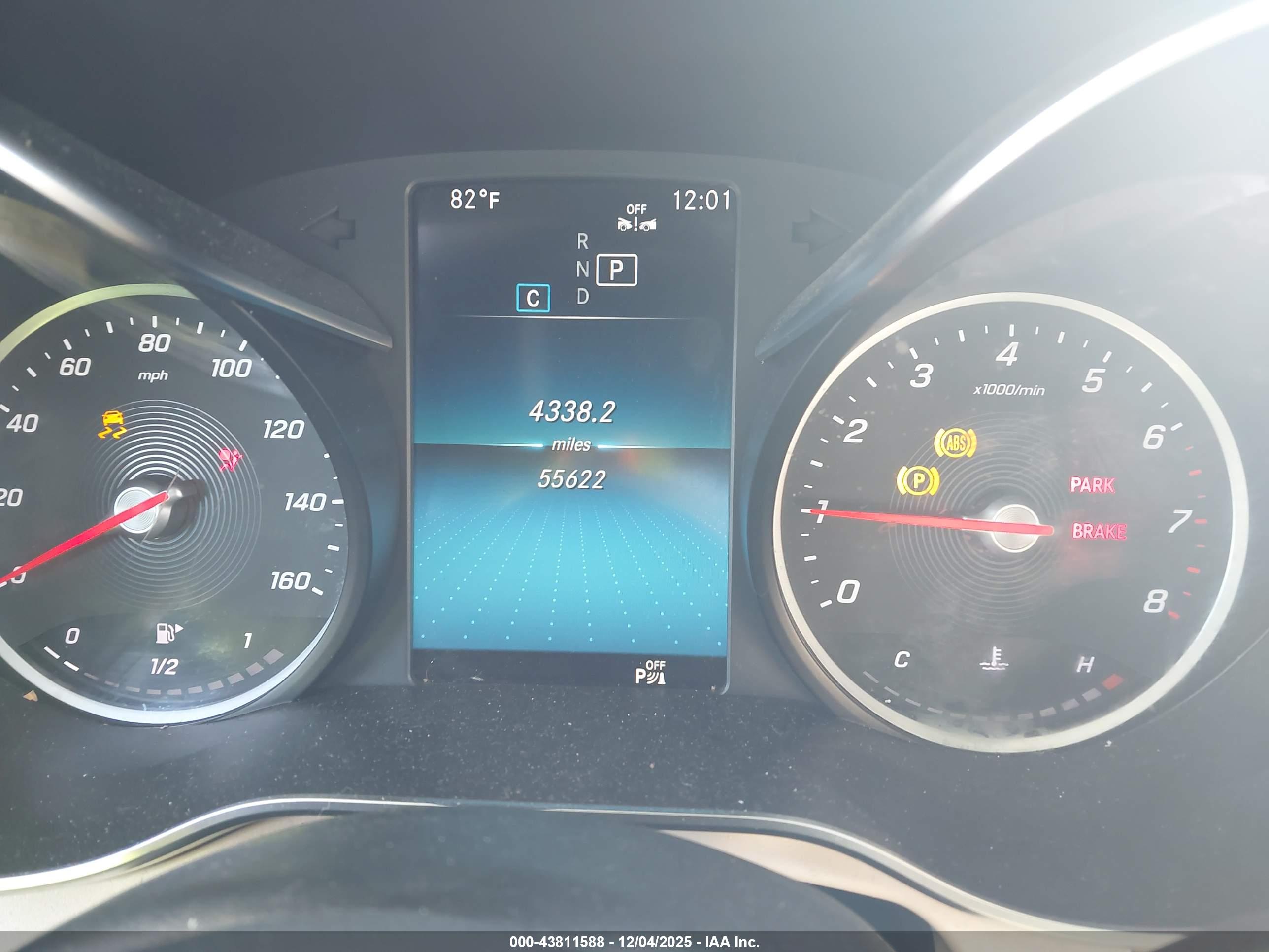 MERCEDES-BENZ GLC image 7