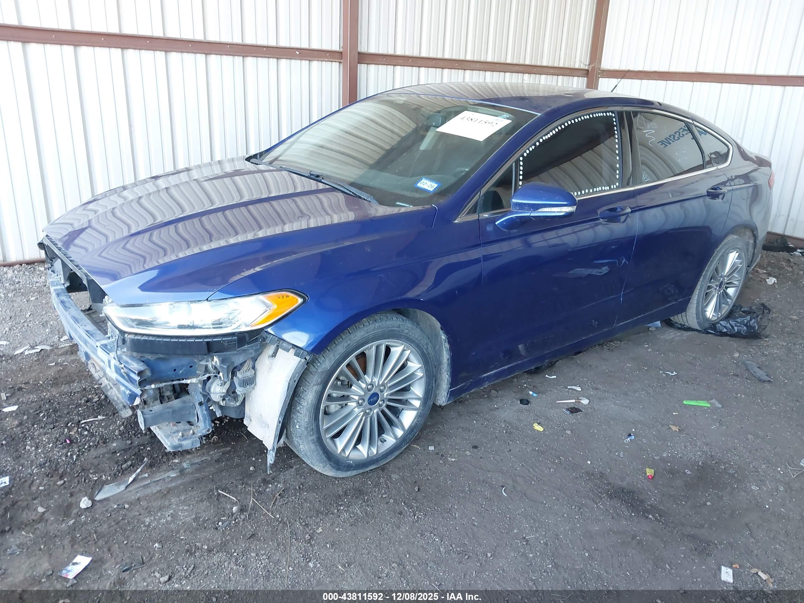 FORD FUSION image 2