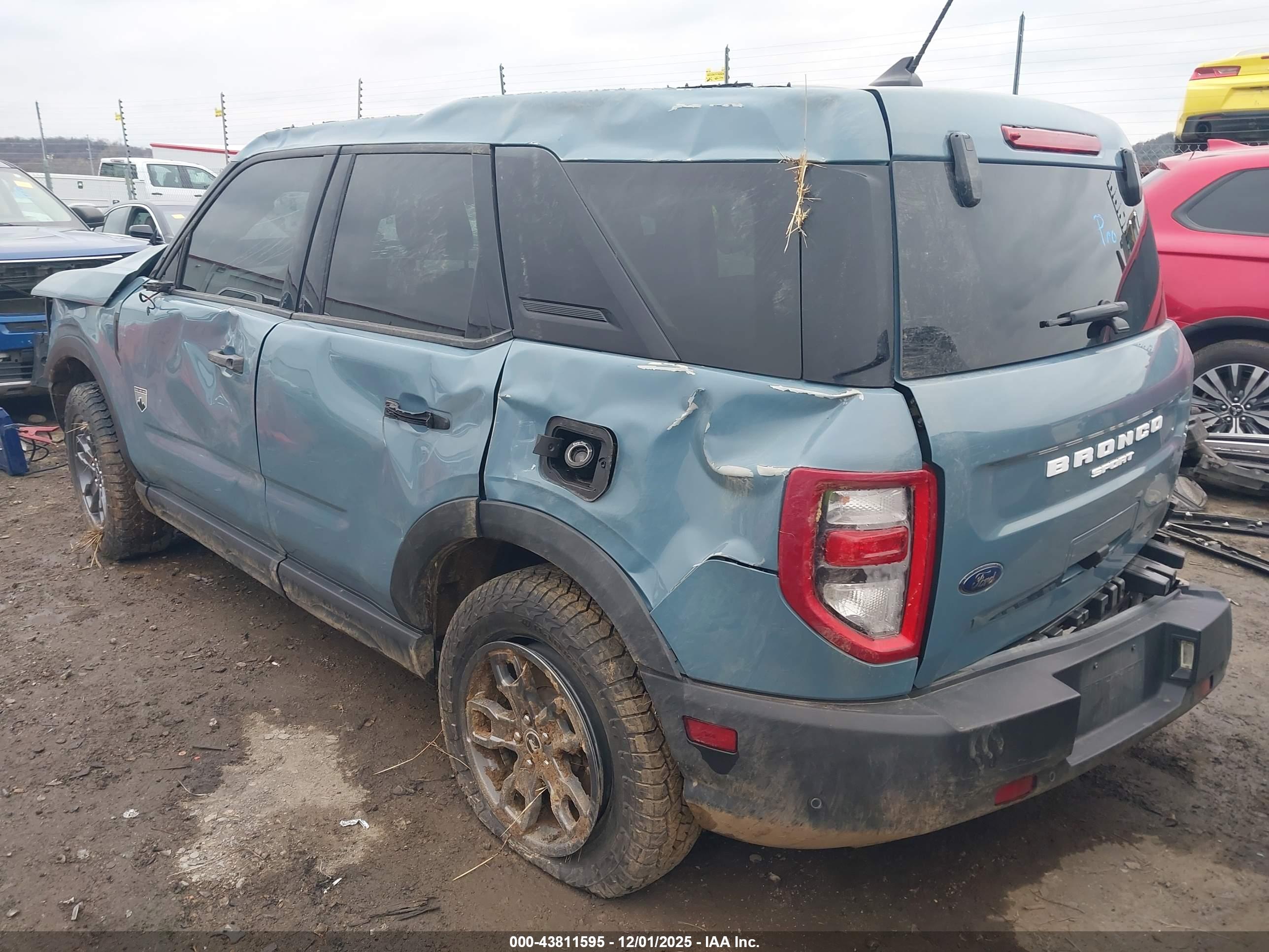 FORD BRONCO image 3