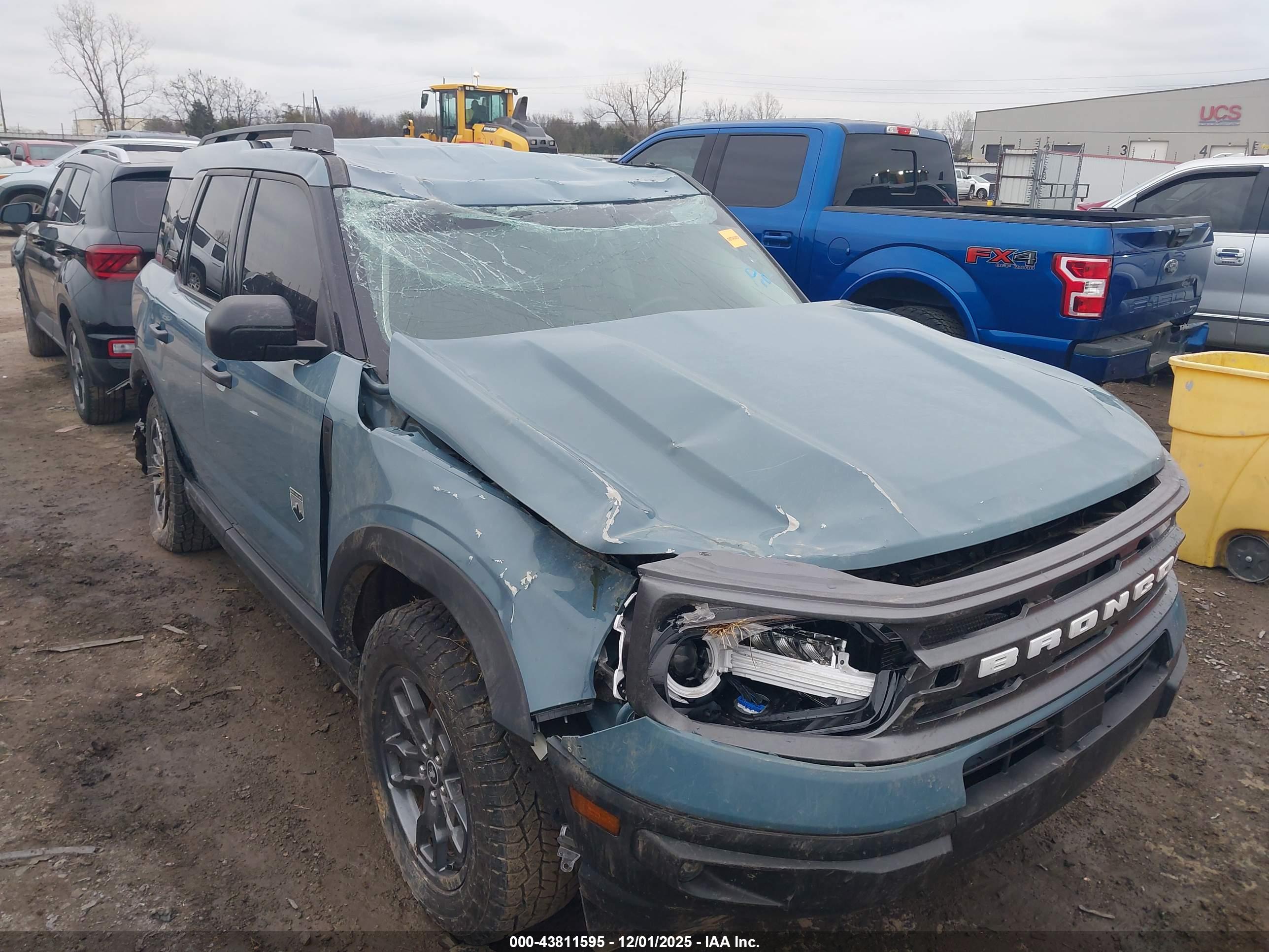 FORD BRONCO image 6