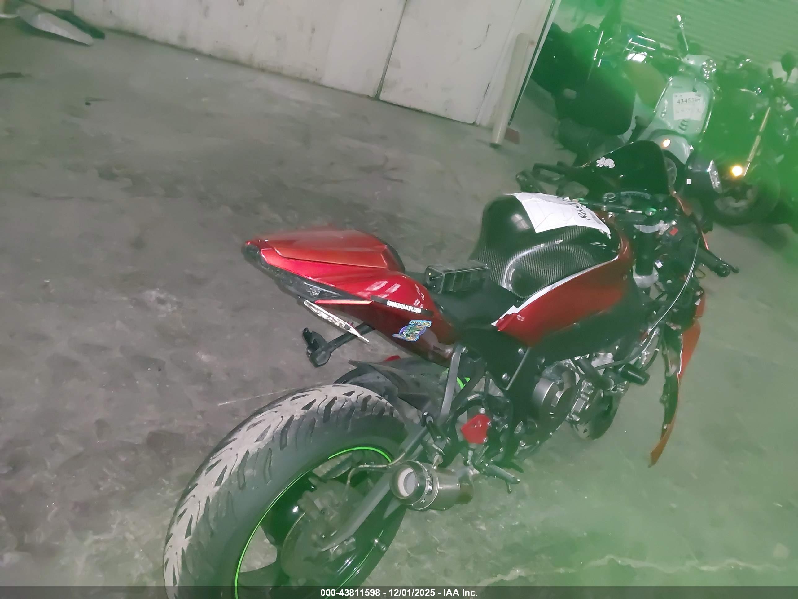KAWASAKI ZX1000 image 4