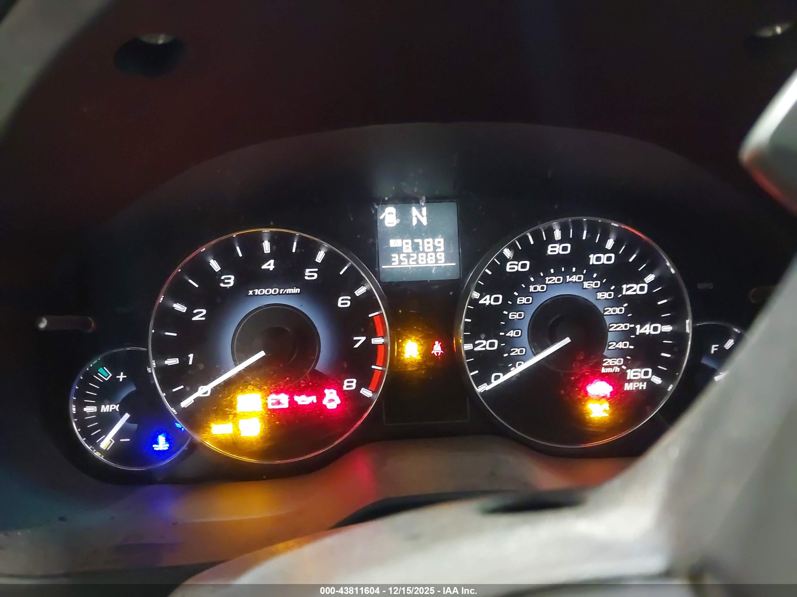 SUBARU OUTBACK image 7