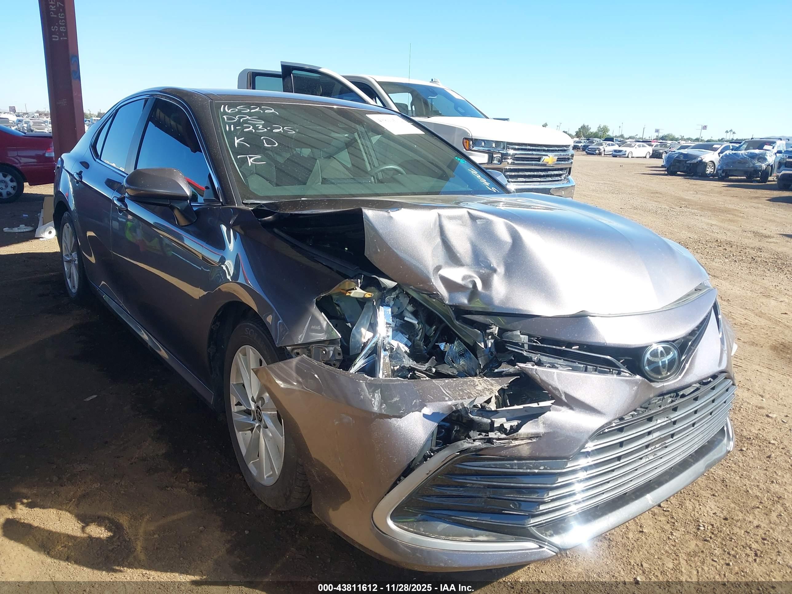 TOYOTA CAMRY image 6