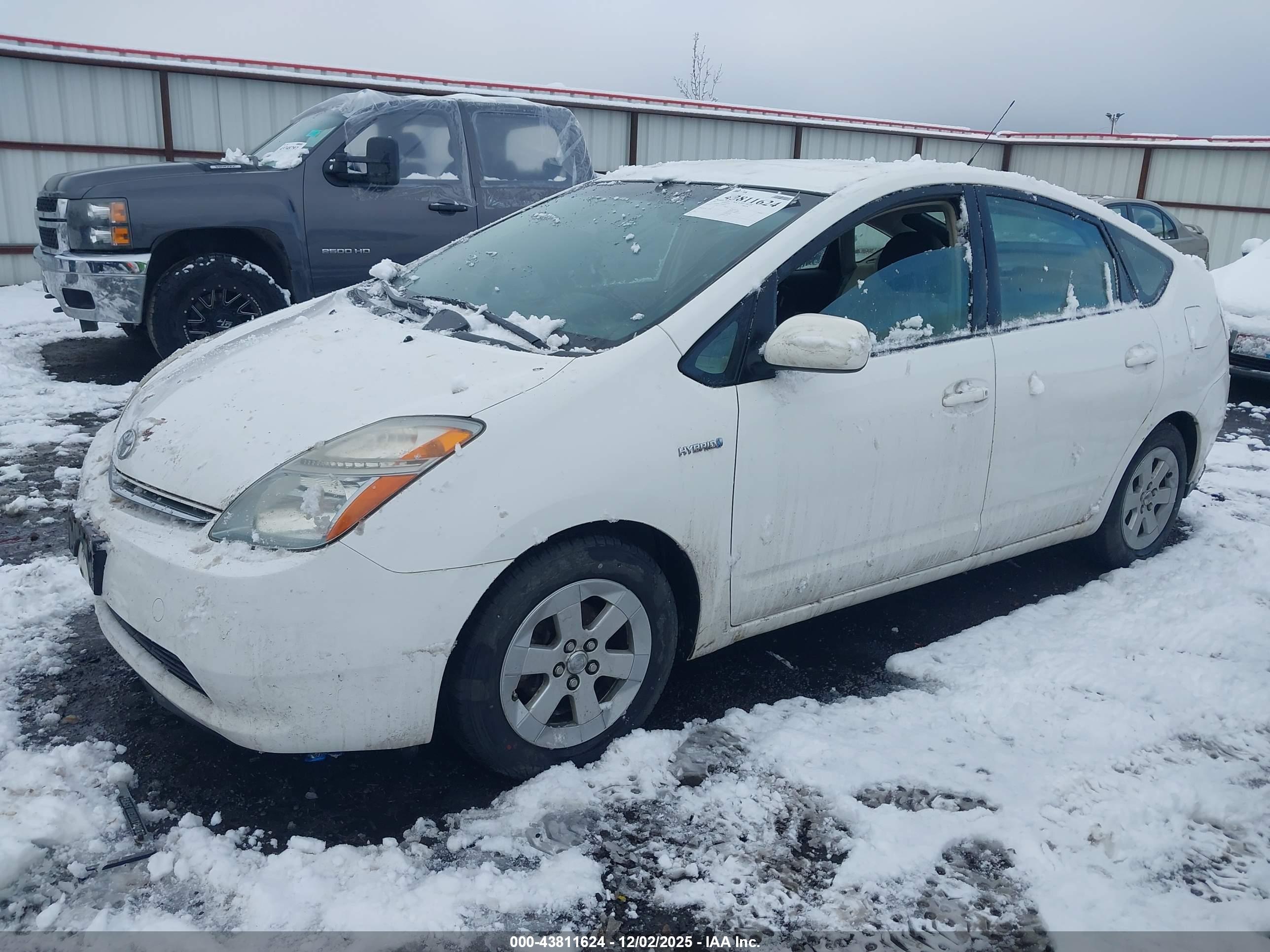 TOYOTA PRIUS image 2