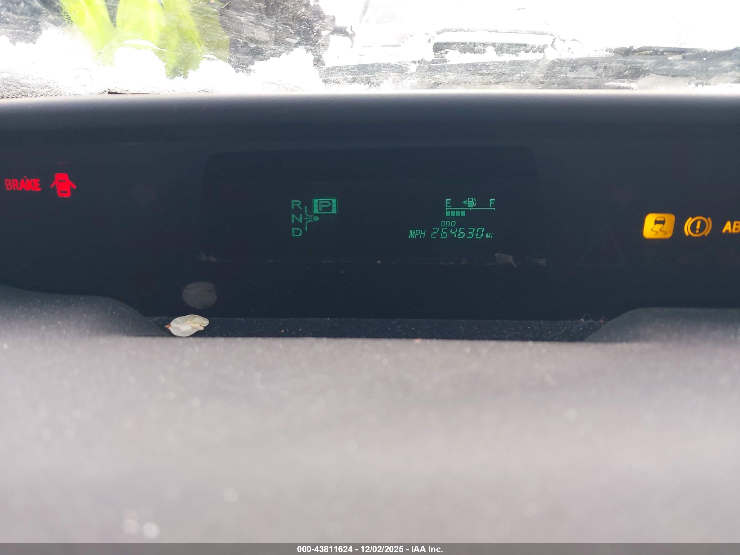 TOYOTA PRIUS image 7