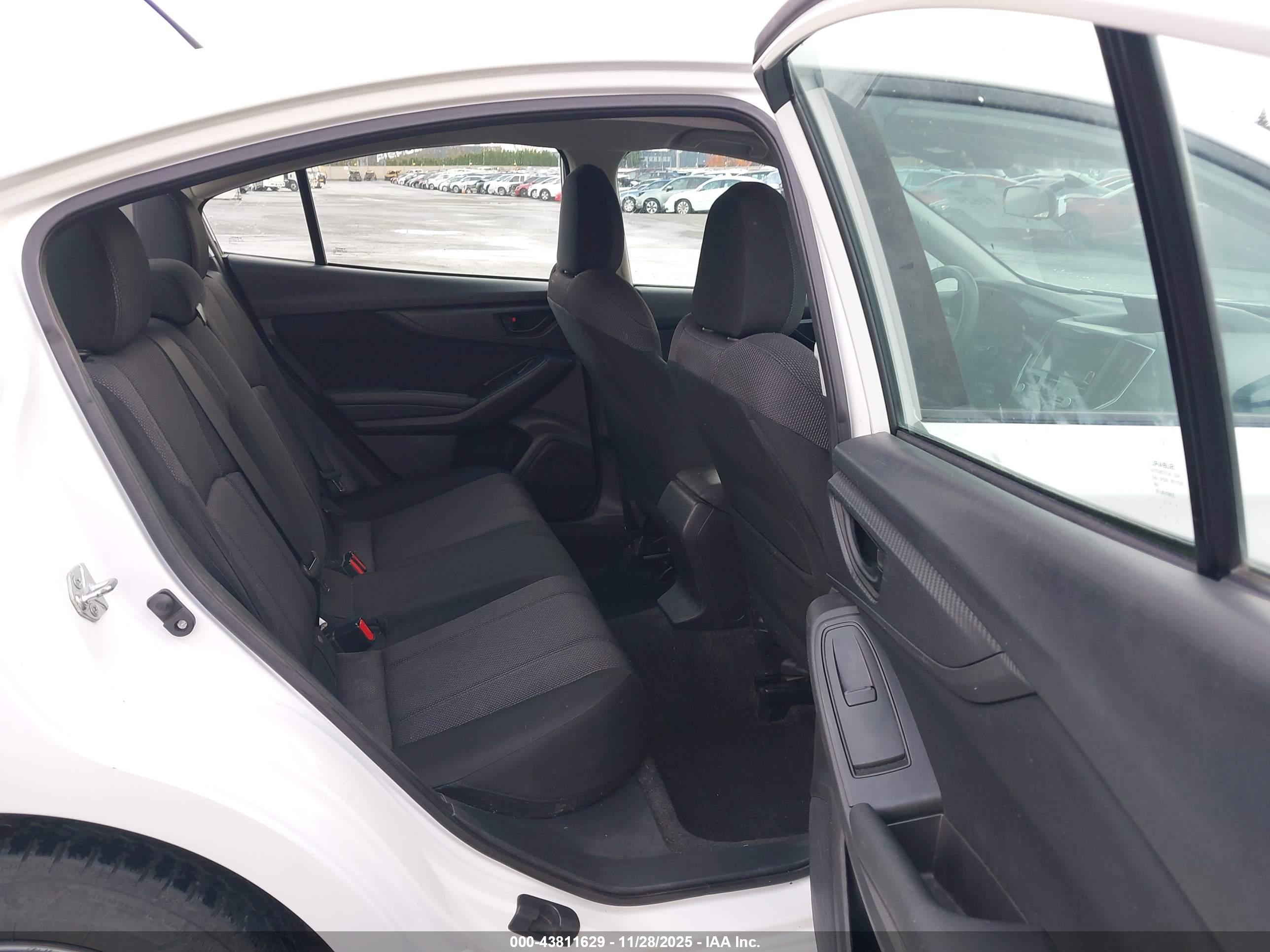 SUBARU IMPREZA image 8