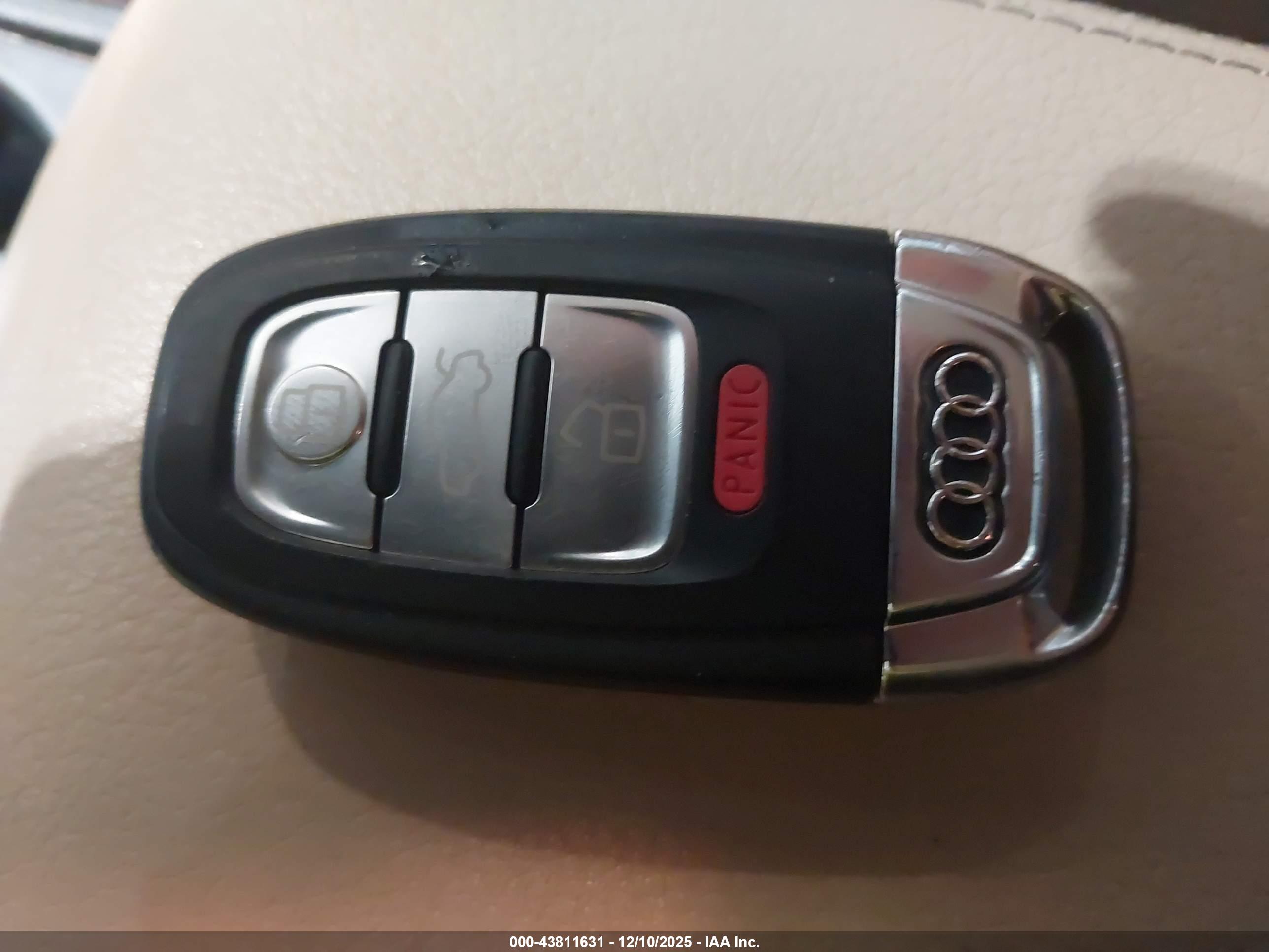 AUDI A4 image 11