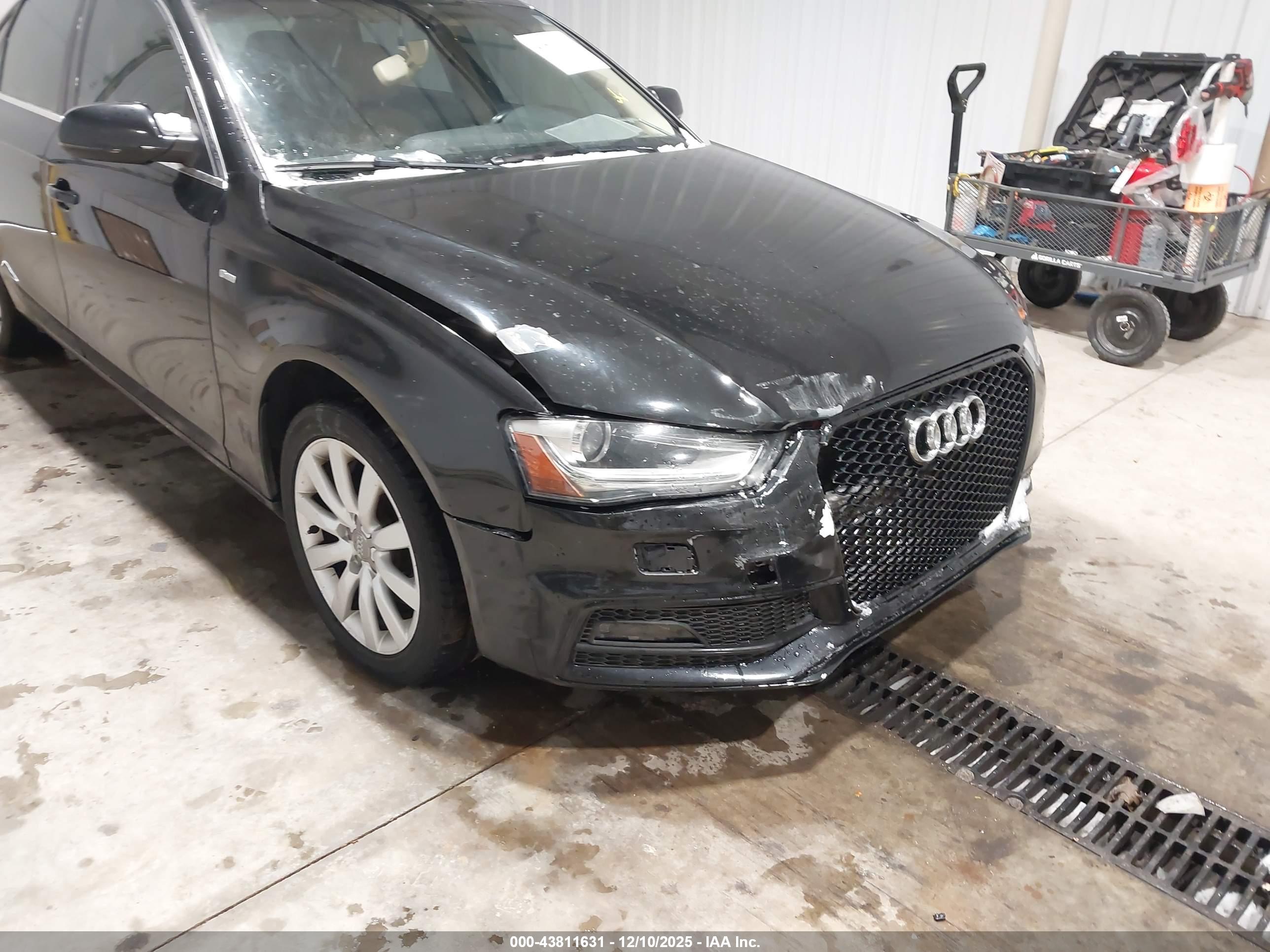 AUDI A4 image 6