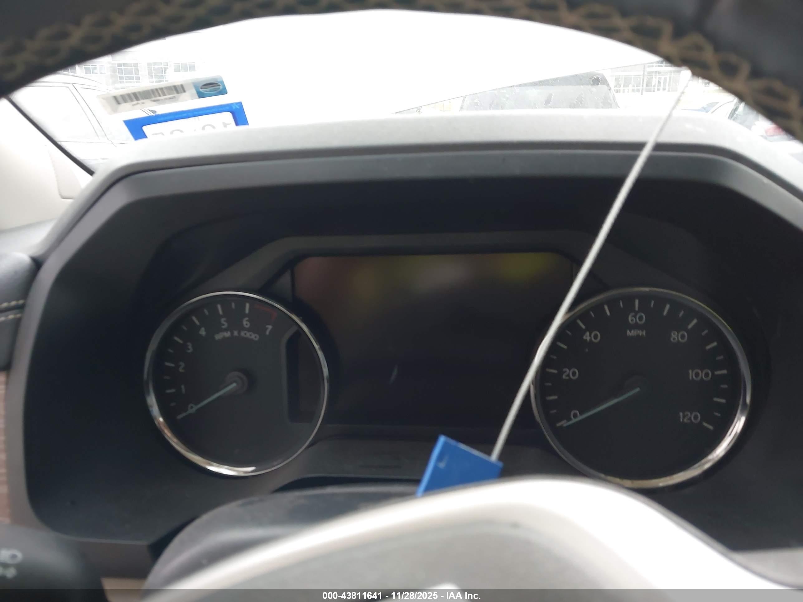 FORD EXPEDITION image 7