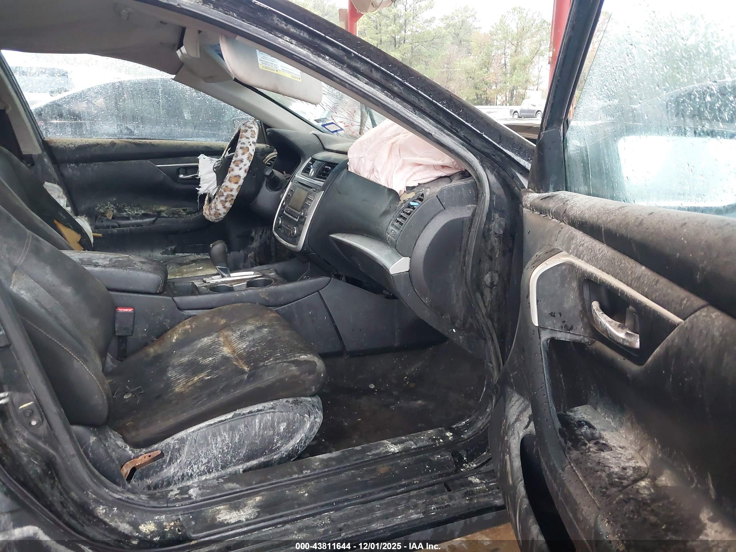 NISSAN ALTIMA image 5