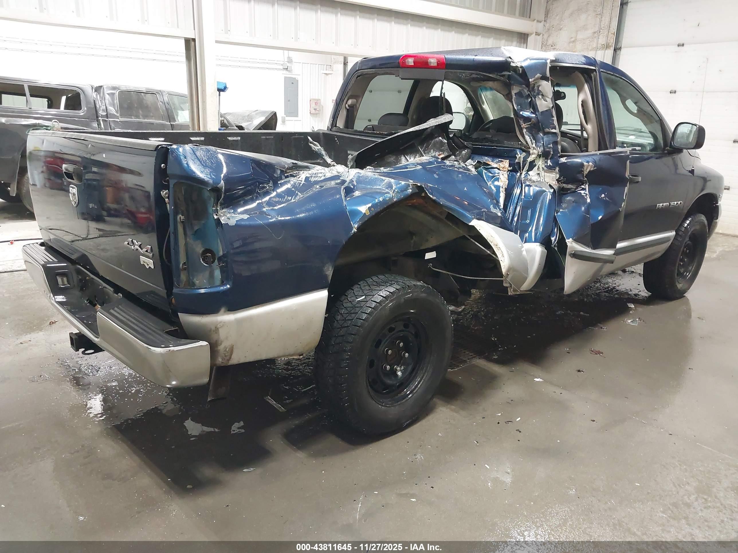 DODGE RAM image 4
