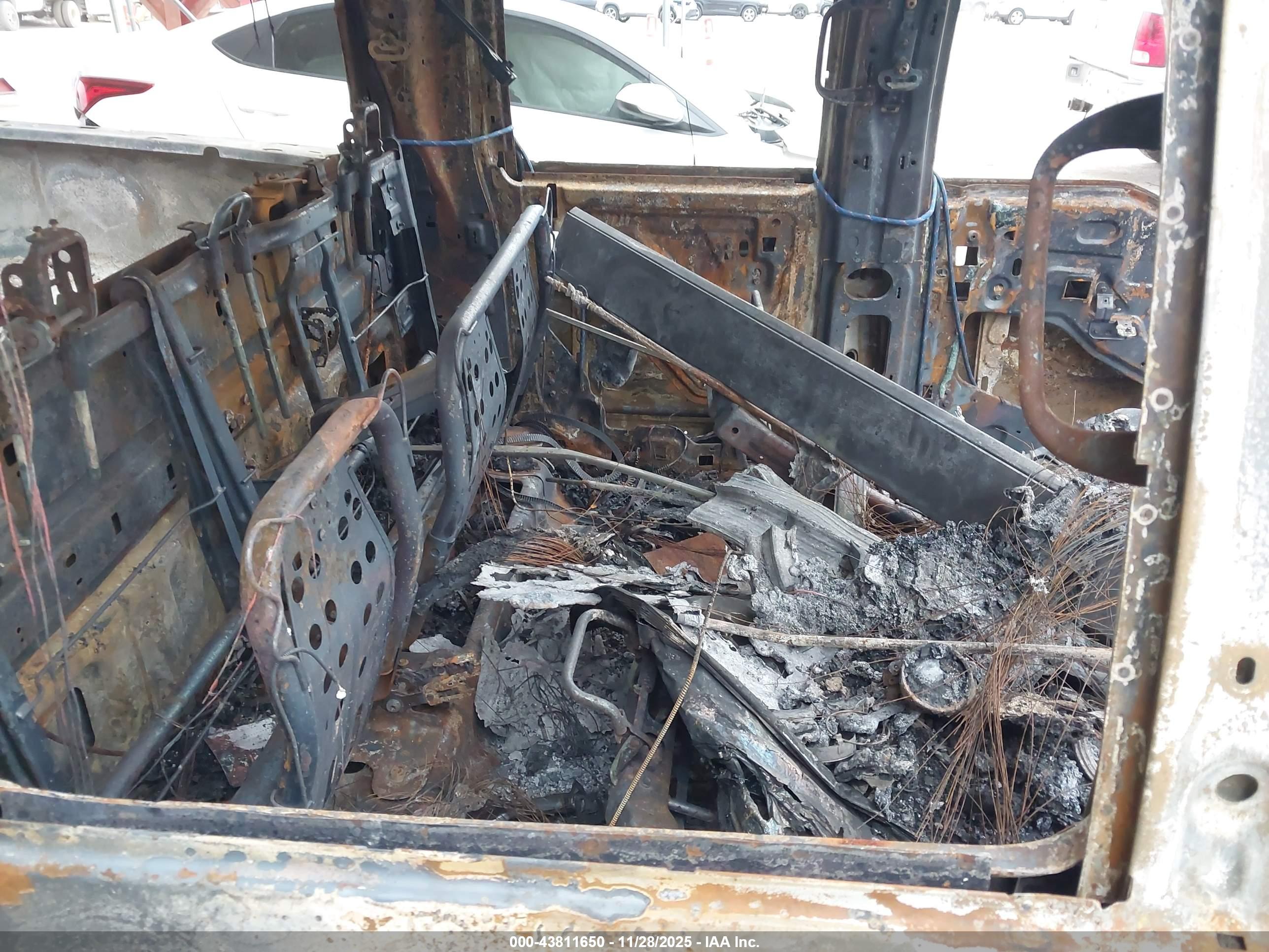 FORD F-150 image 8