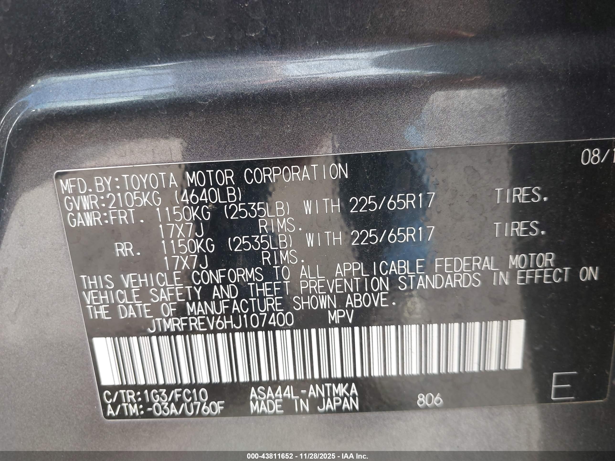 TOYOTA RAV4 image 9