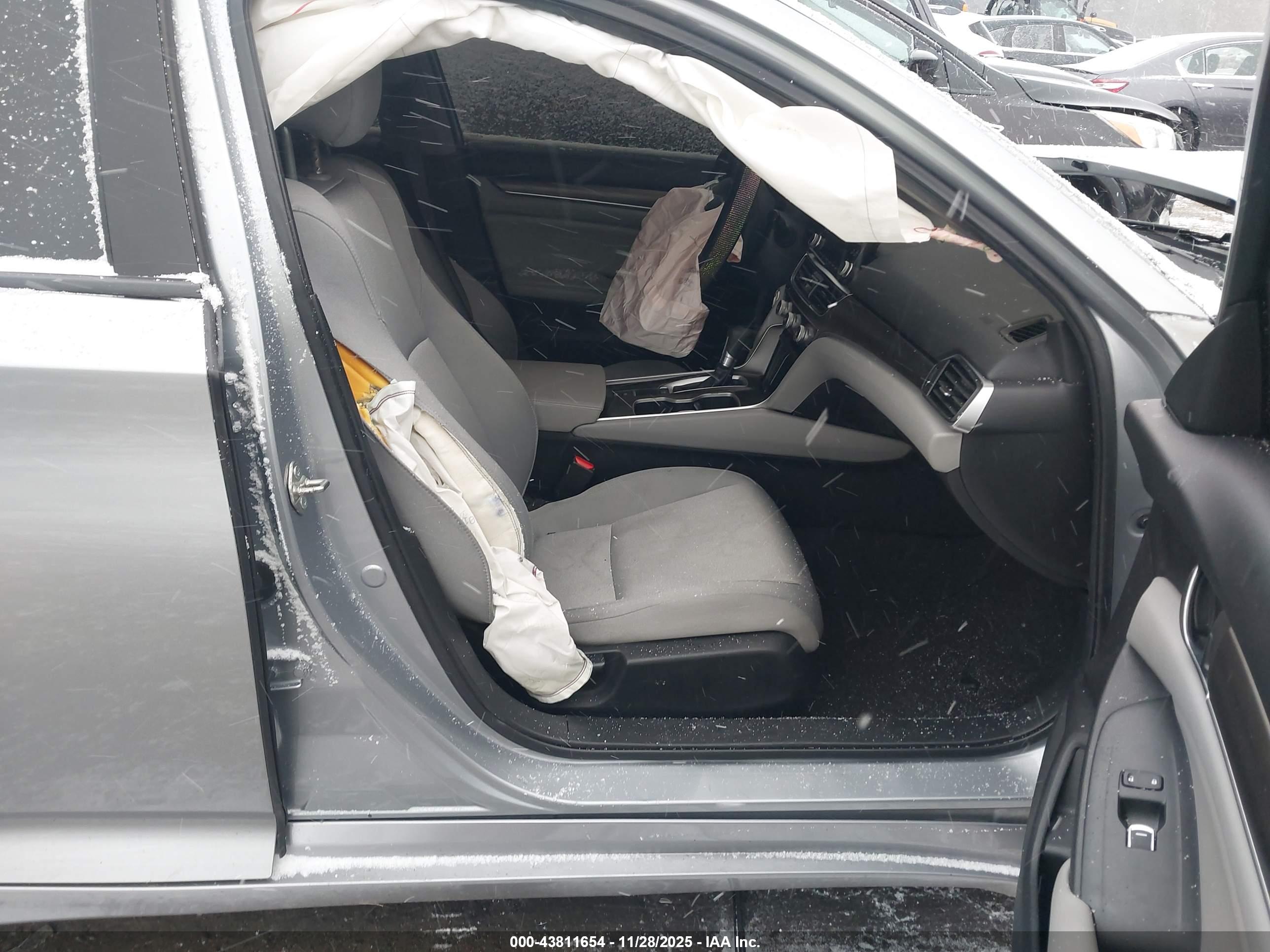 HONDA ACCORD image 5