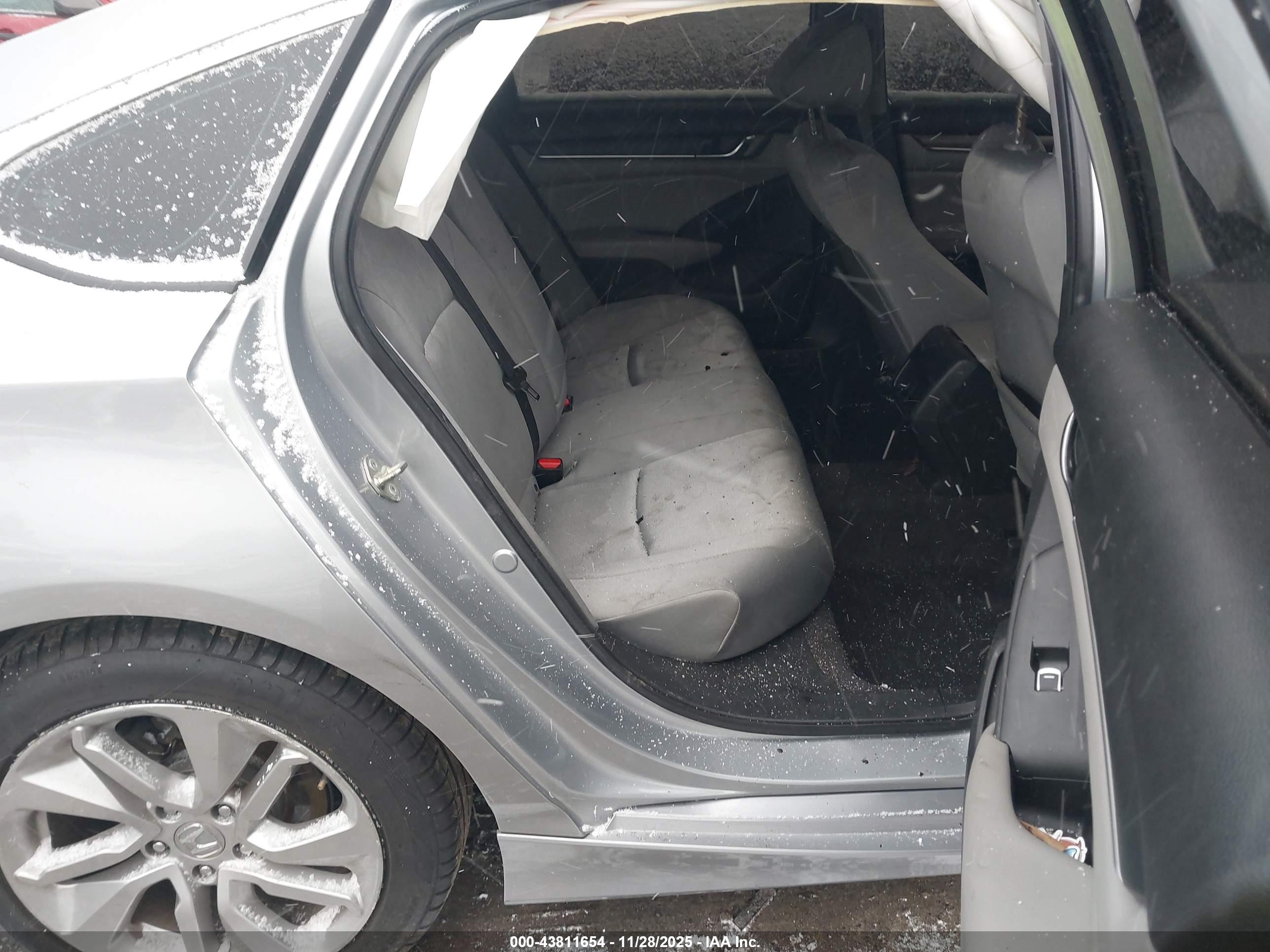 HONDA ACCORD image 8