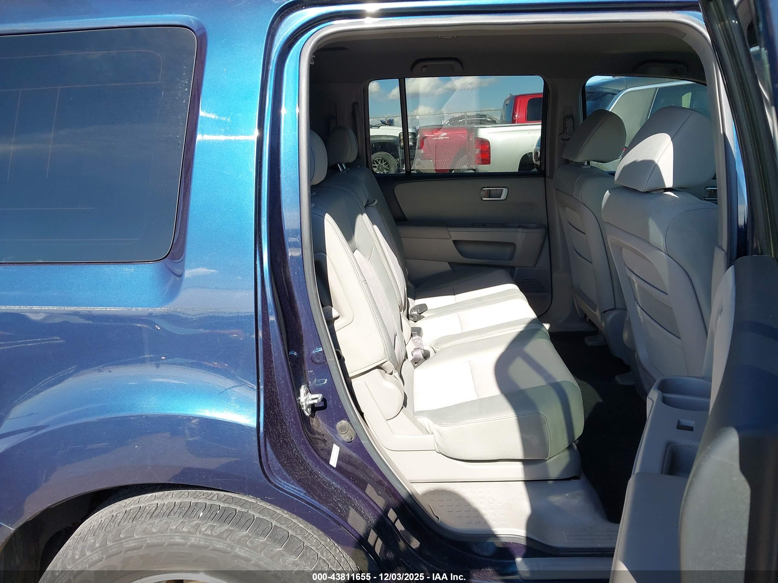 HONDA PILOT image 8