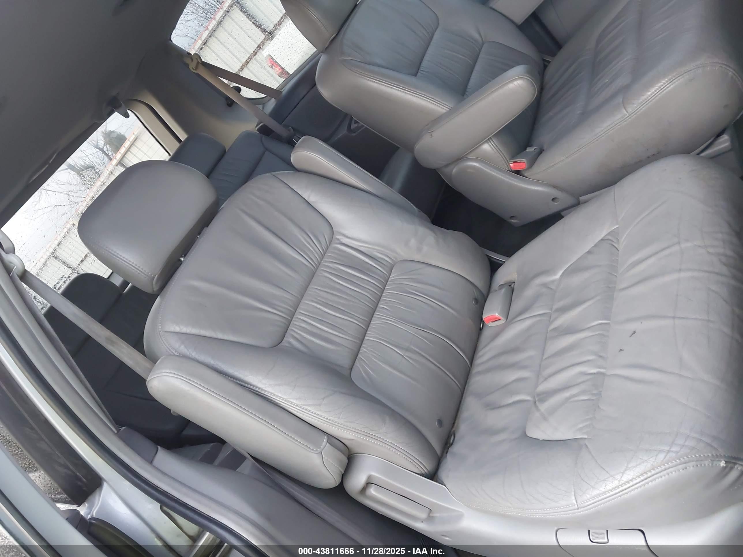 HONDA ODYSSEY image 8