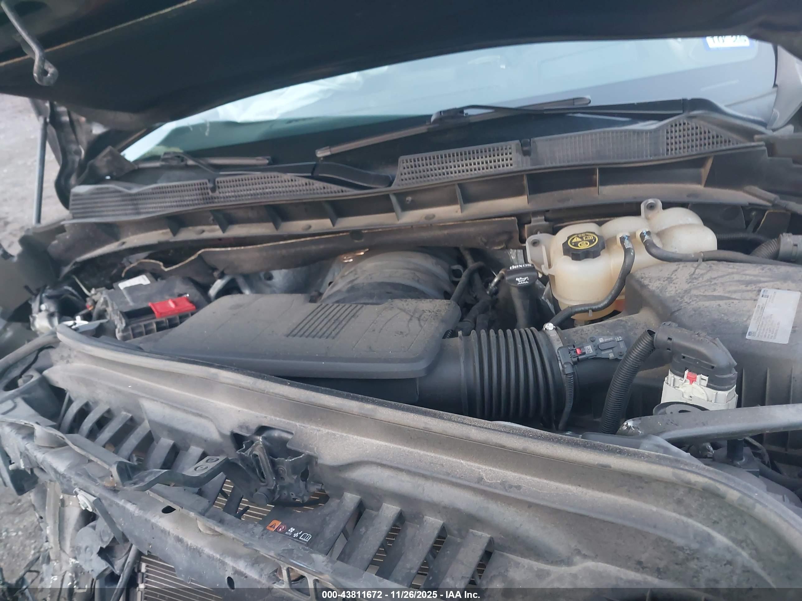 GMC SIERRA image 10