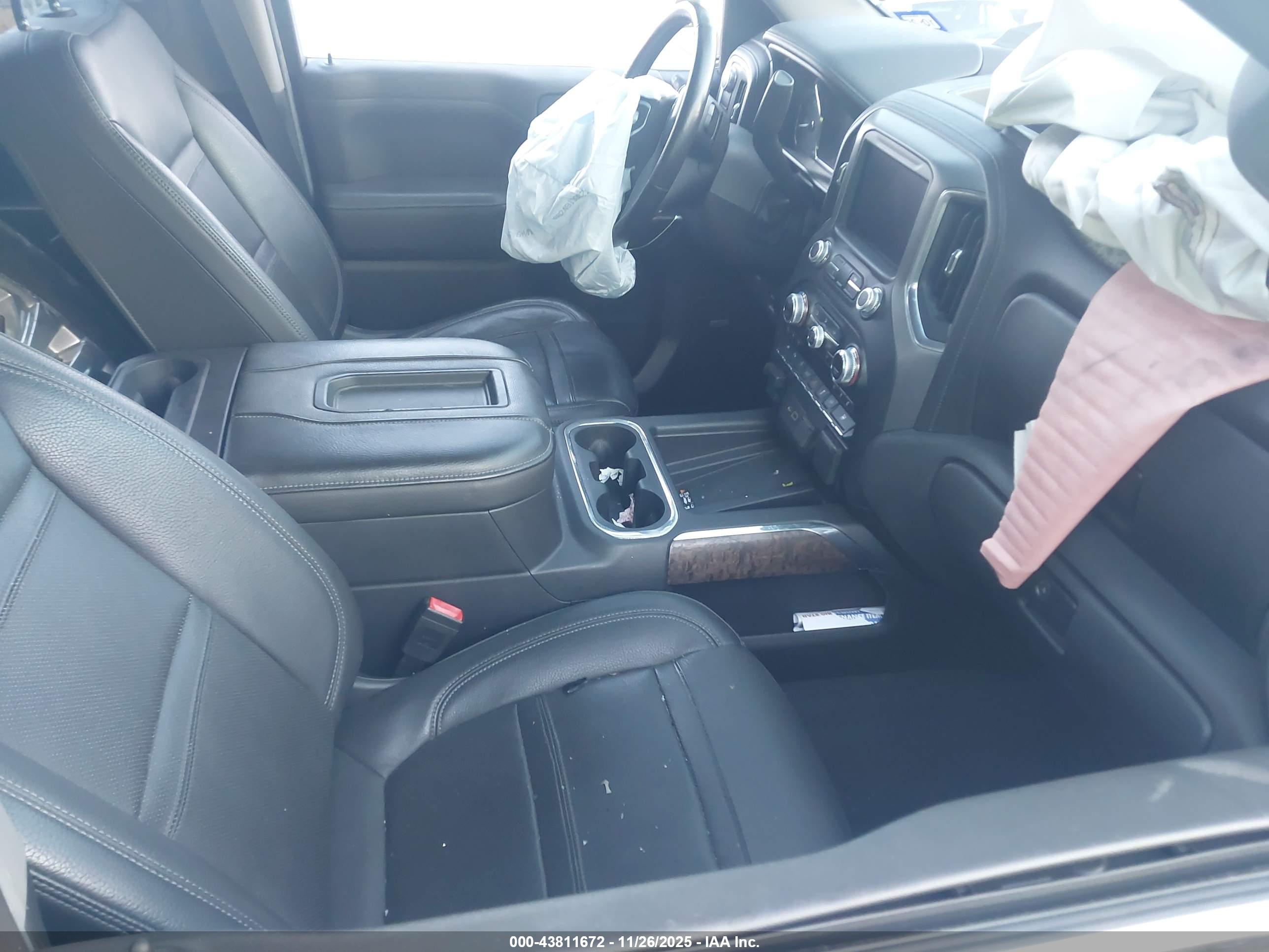 GMC SIERRA image 5